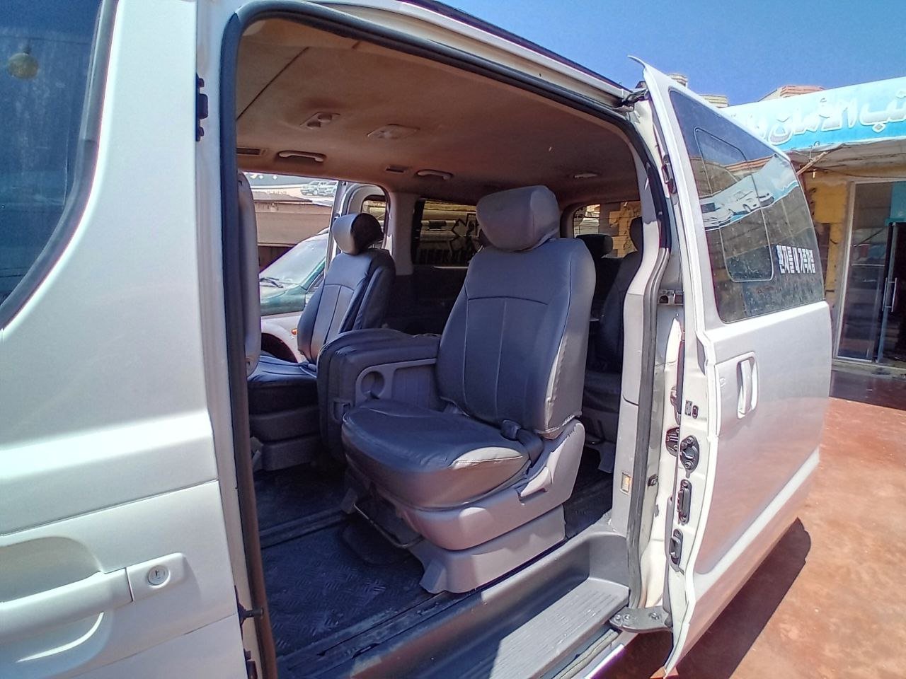 kilometrage car sale hyundai grand starex cvx van used 2014 aleppo ov image