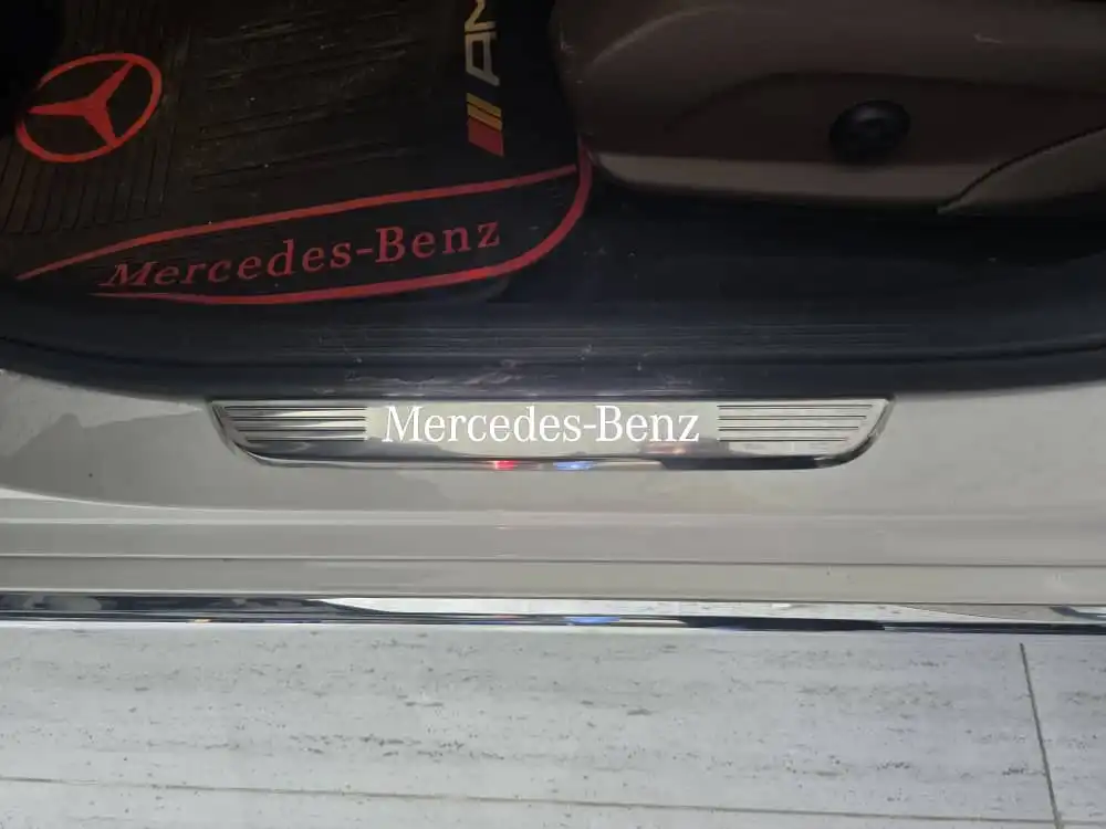 kilometrage car sale mercedes e class e 300 4 matic sedan used 2017 aleppo zo image