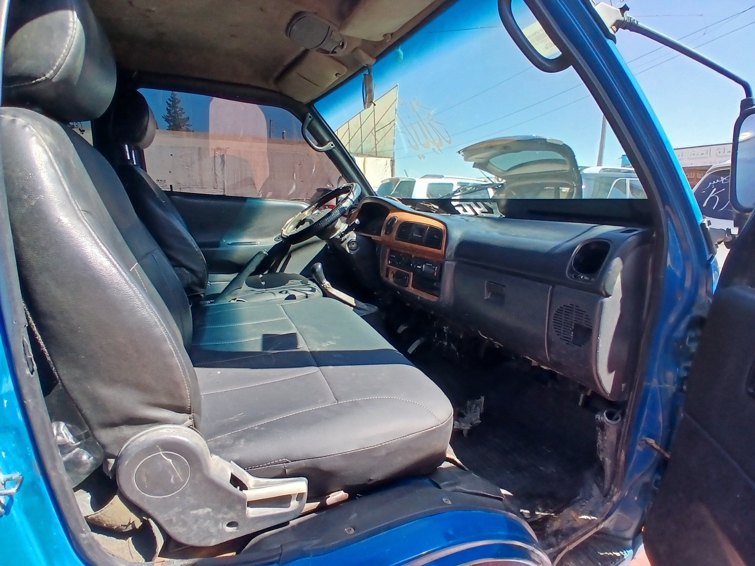 kilometrage car sale hyundai porter ii 2 crdi cargo truck used 1998 aleppo xy image