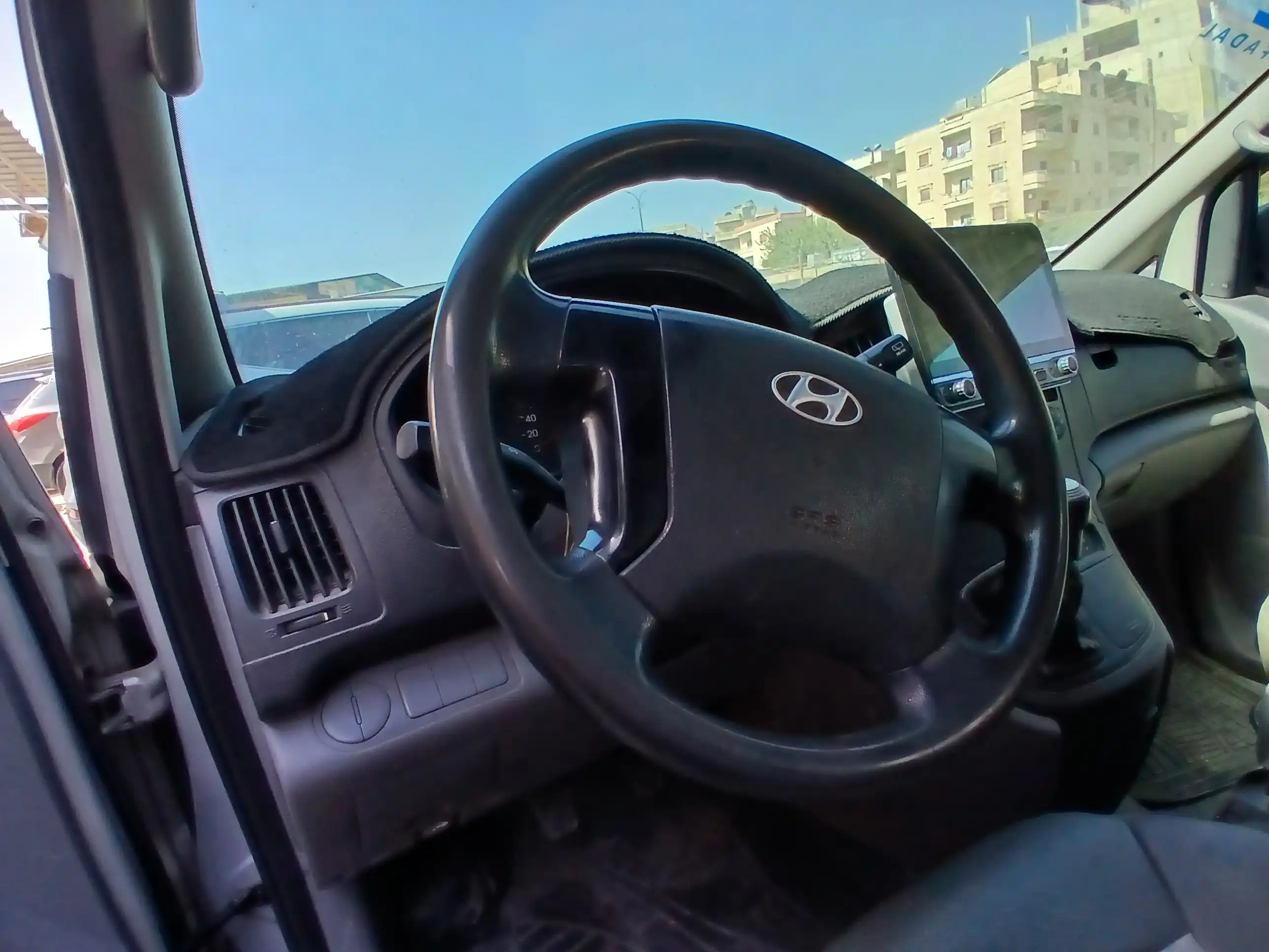 kilometrage car sale hyundai grand starex cvx van used 2010 aleppo bm image