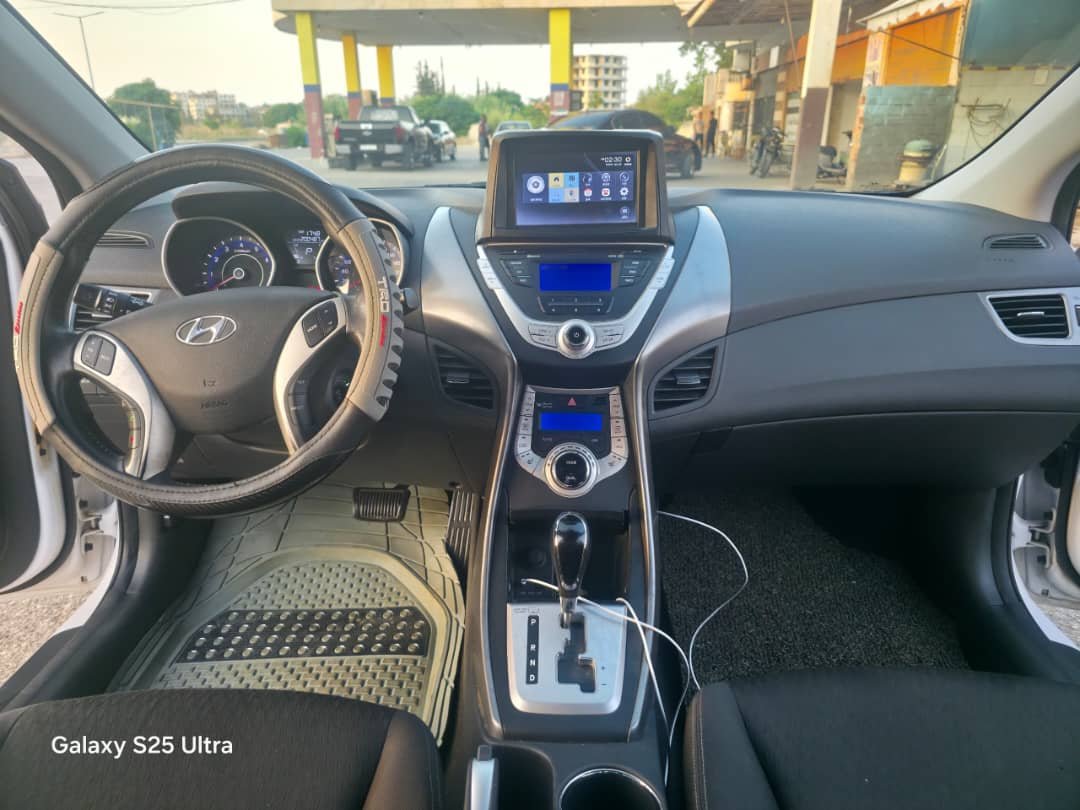 kilometrage car sale hyundai elantra standard sedan 2012 lattakia hy image