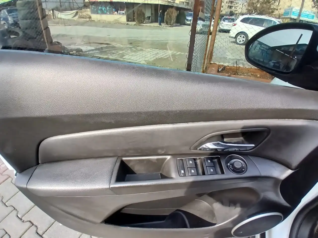 kilometrage car sale chevrolet cruze lt sedan used 2015 aleppo sy image