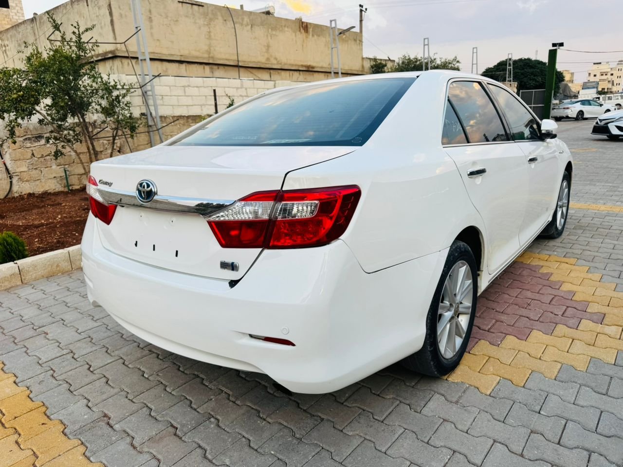 kilometrage car sale toyota corolla hybrid sedan used 2013 aleppo cl image