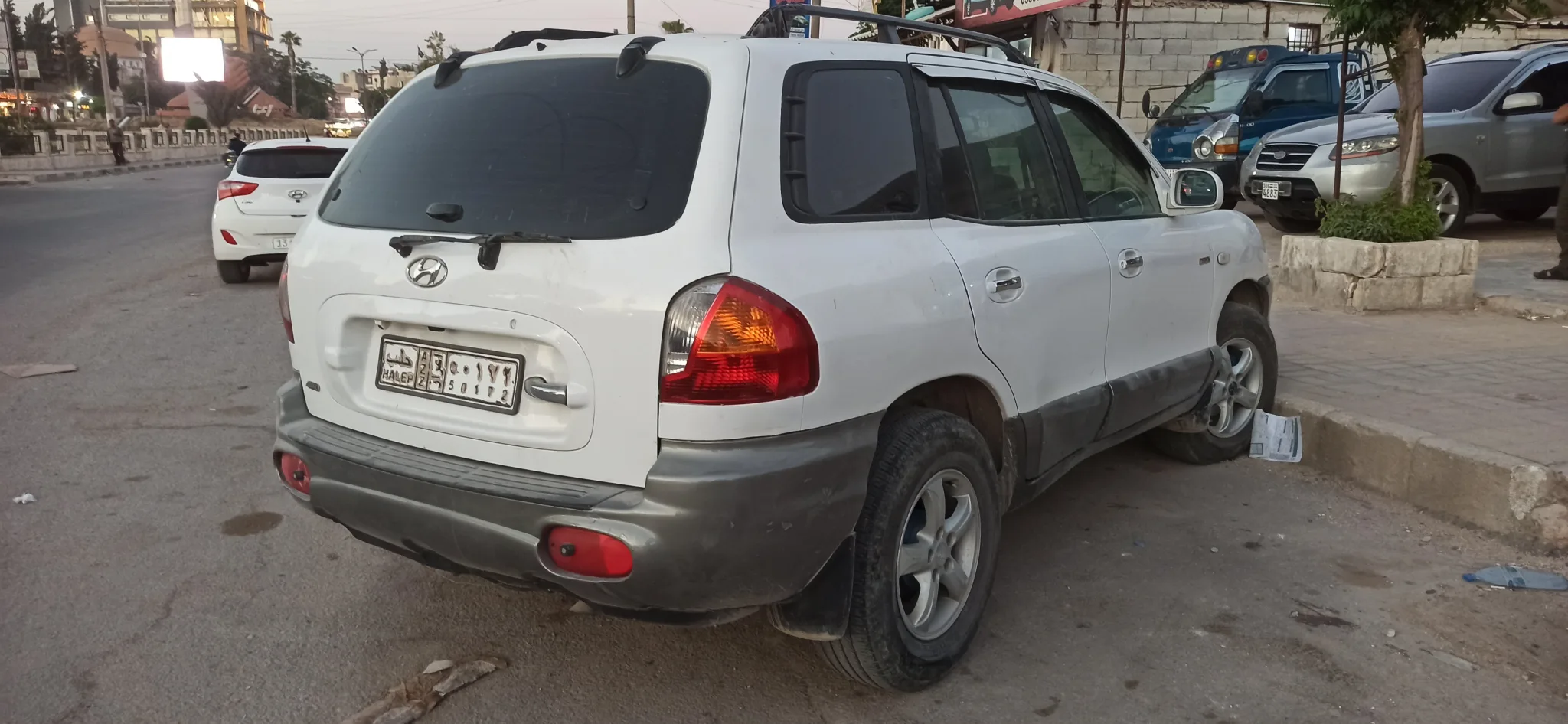 kilometrage car sale hyundai santa fe 2 2 d suv used 2001 aleppo ur image