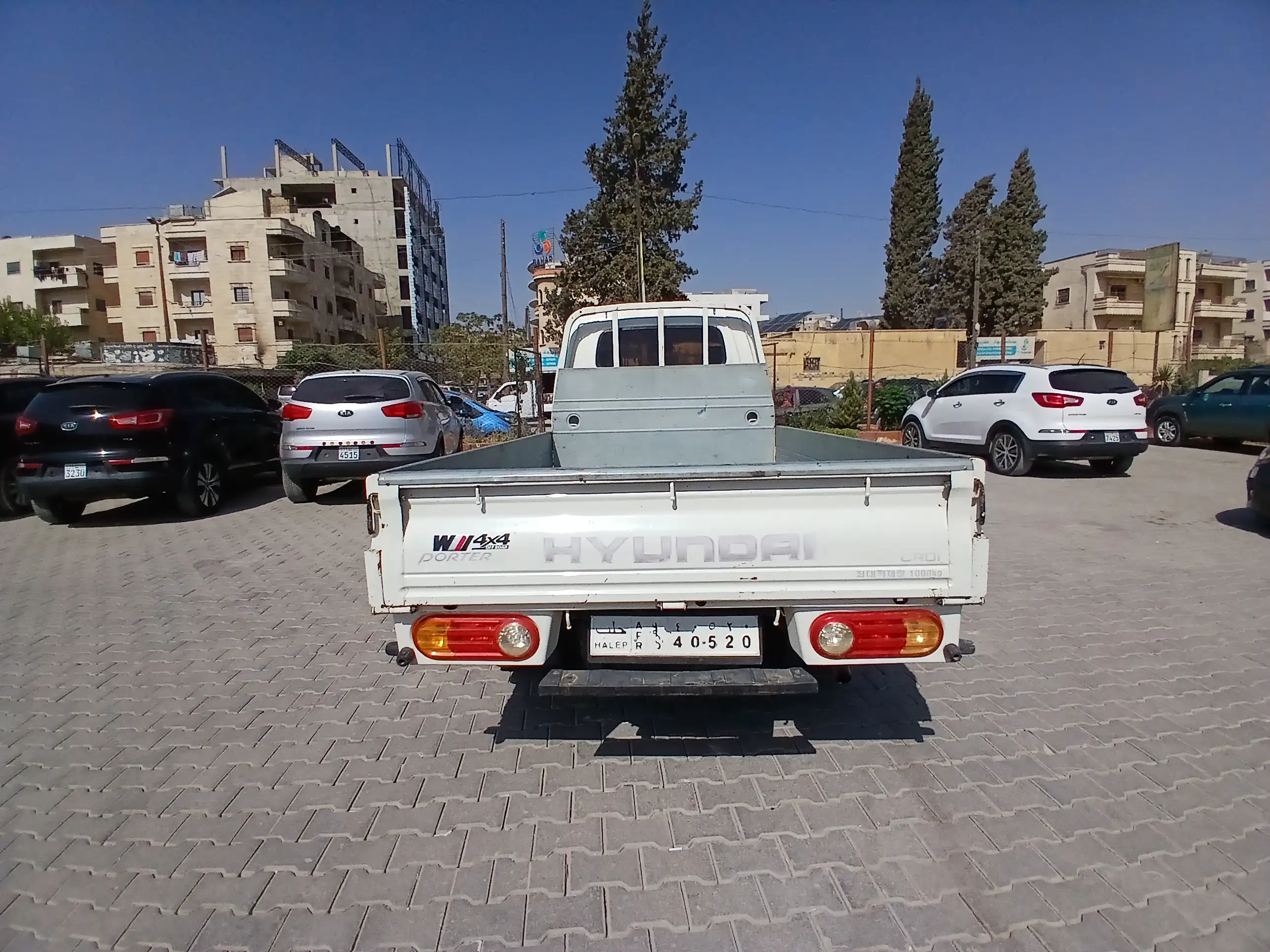 kilometrage car sale hyundai porter 2 crdi cargo truck used 2006 aleppo rn image
