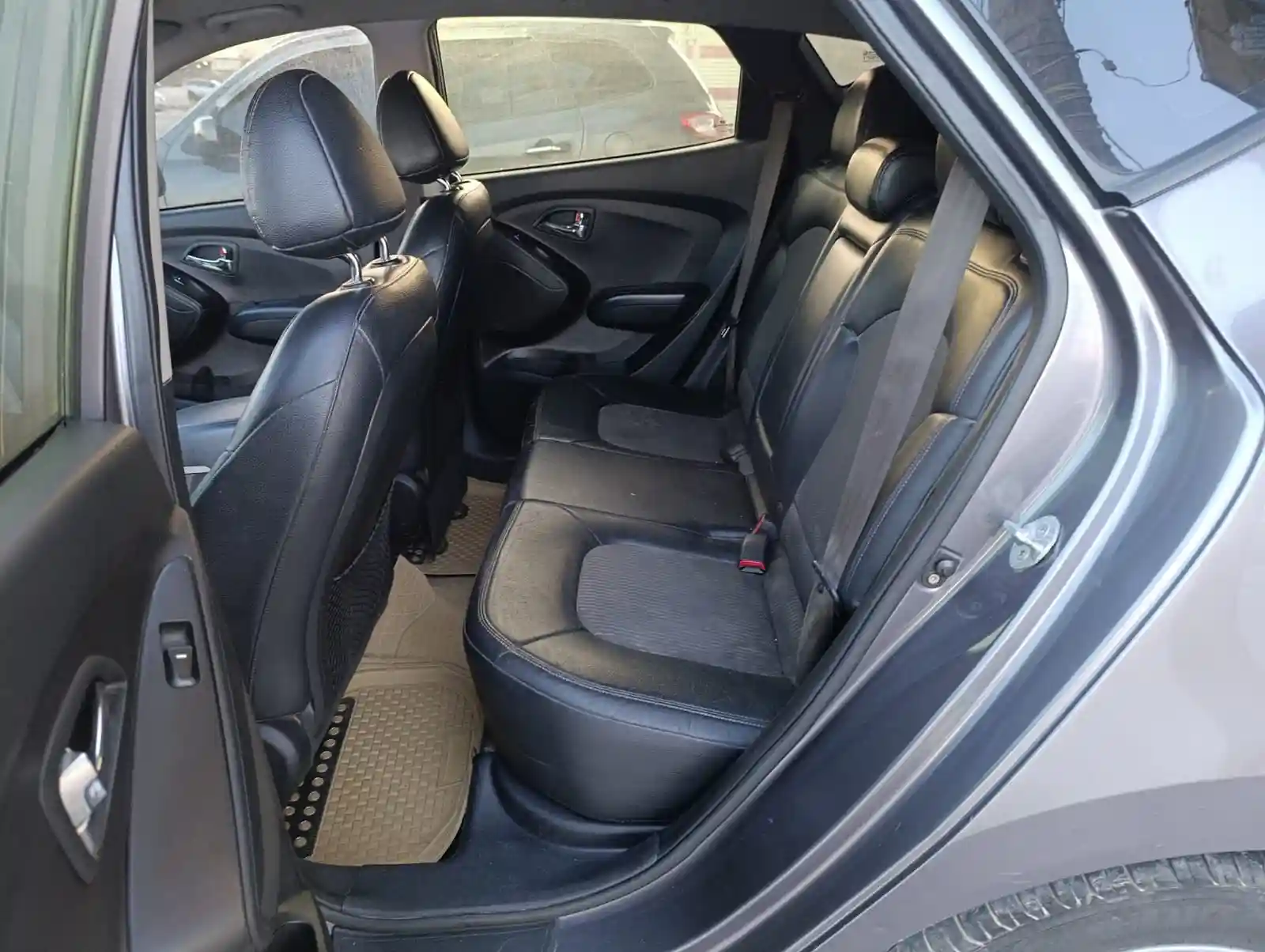 kilometrage car sale hyundai tucson standard suv used 2011 aleppo tv image