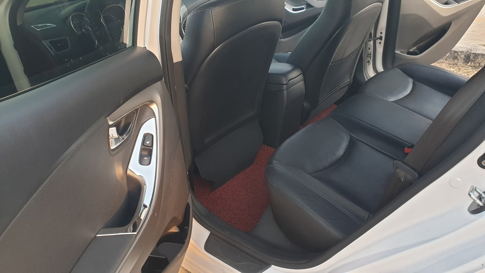 kilometrage car sale hyundai elantra standard sedan used 2013 aleppo wi image