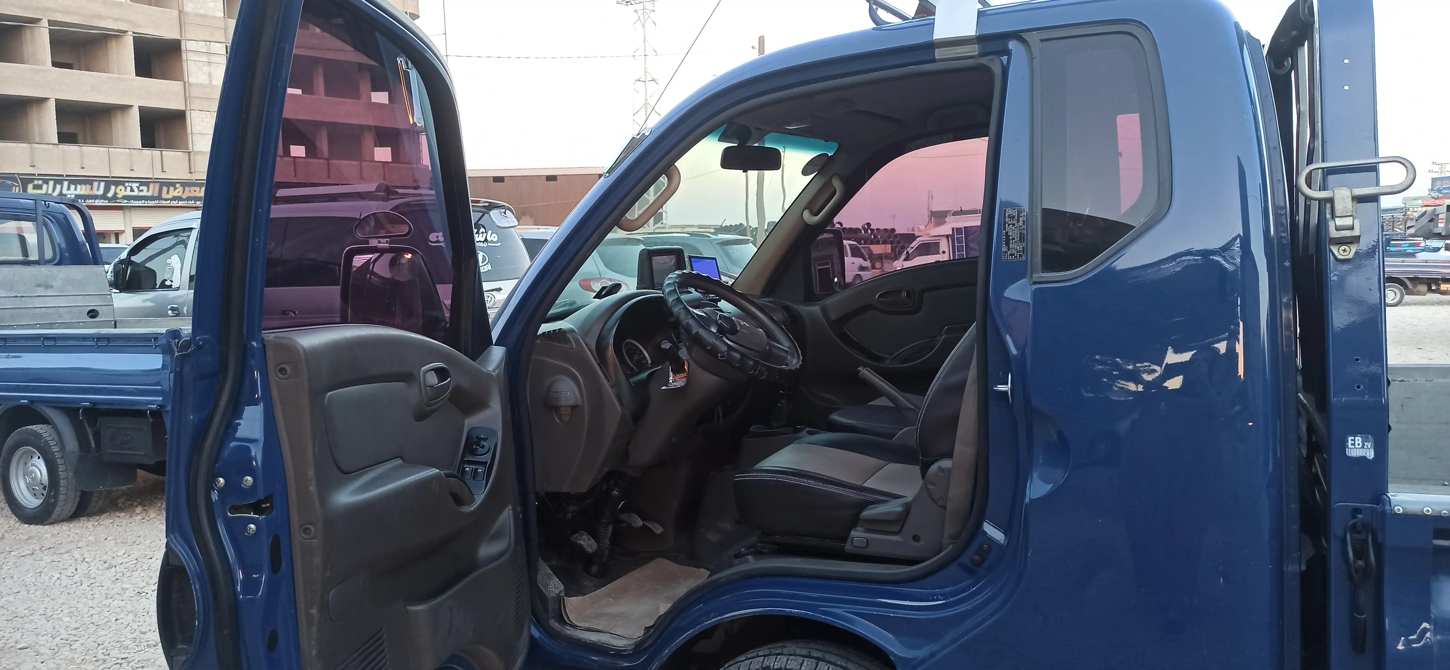 kilometrage car sale hyundai porter 2 crdi cargo truck used 2017 aleppo dt image