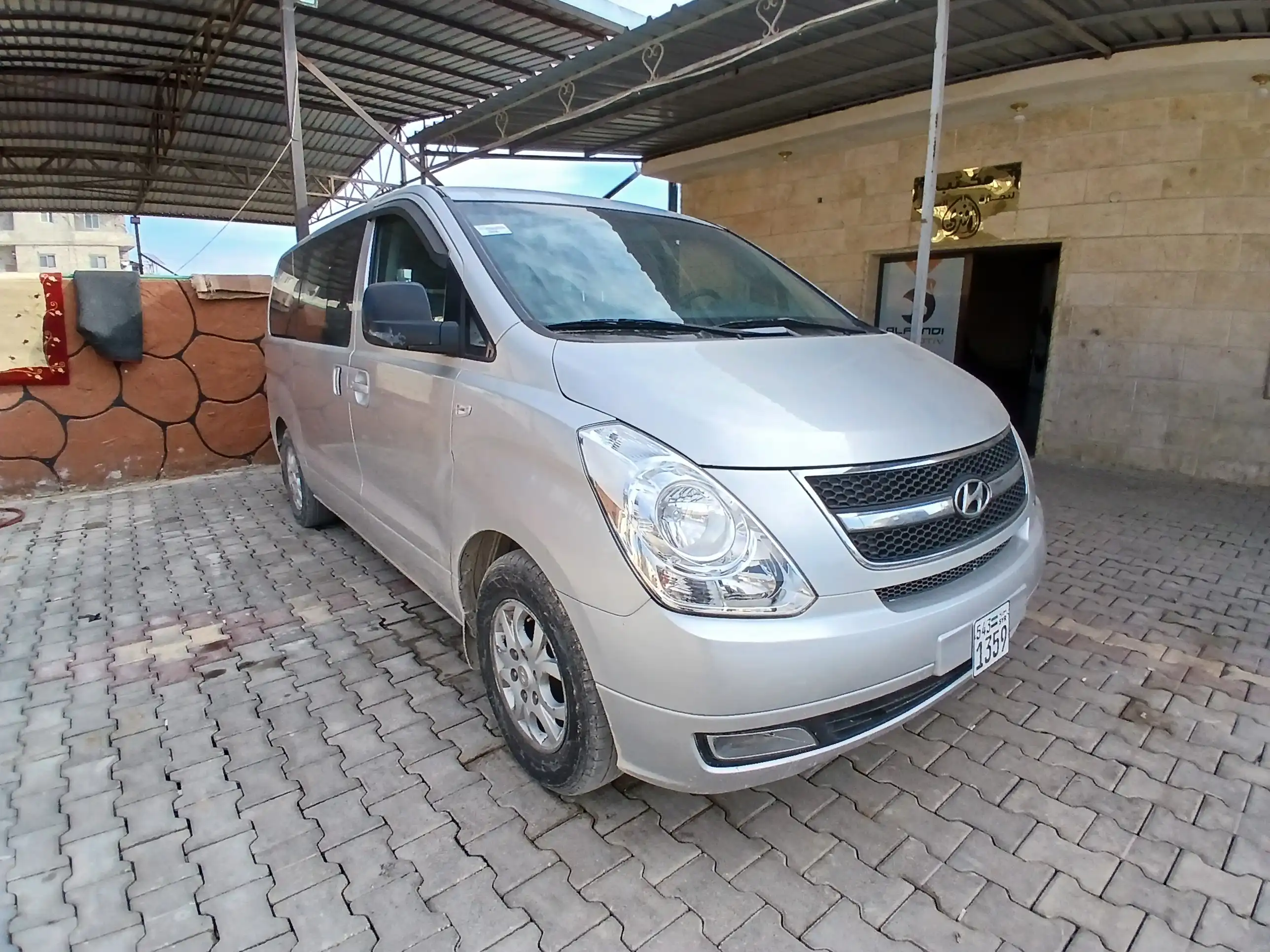 kilometrage car sale hyundai grand starex cvx van used 2010 aleppo hj image