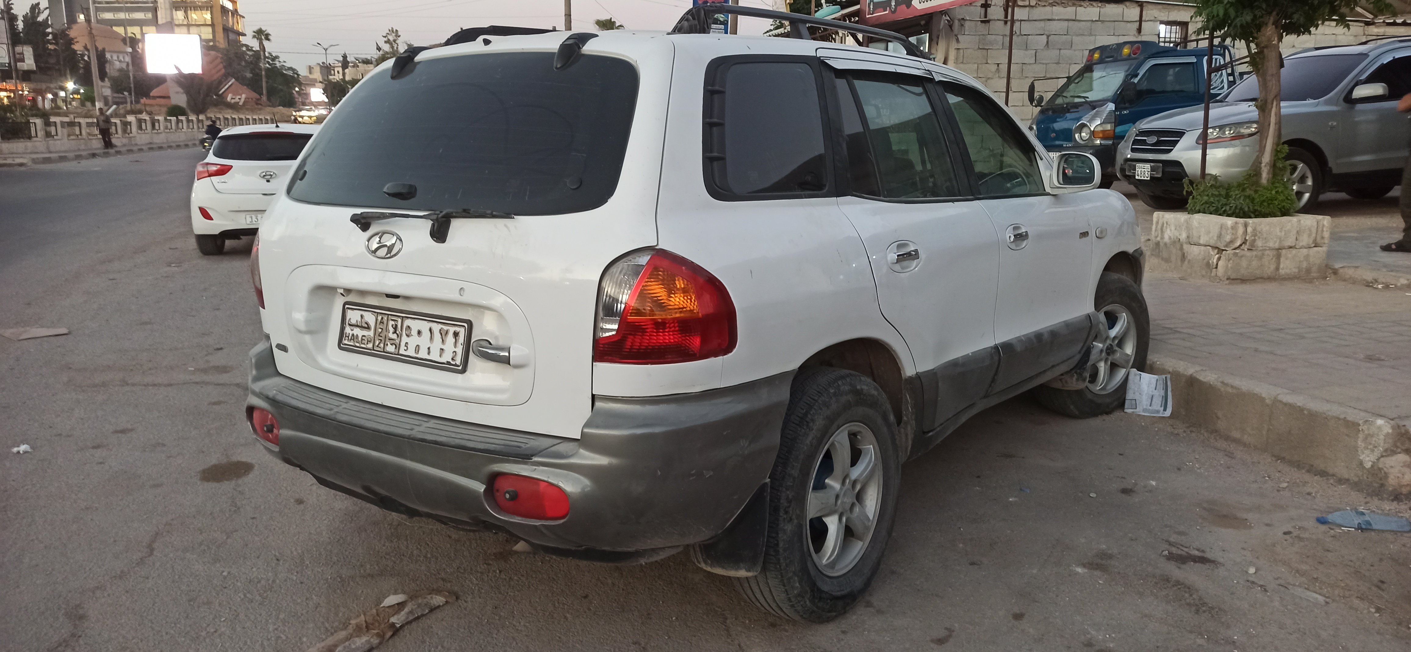 kilometrage car sale hyundai santa fe 2 2 d suv used 2001 aleppo ur image