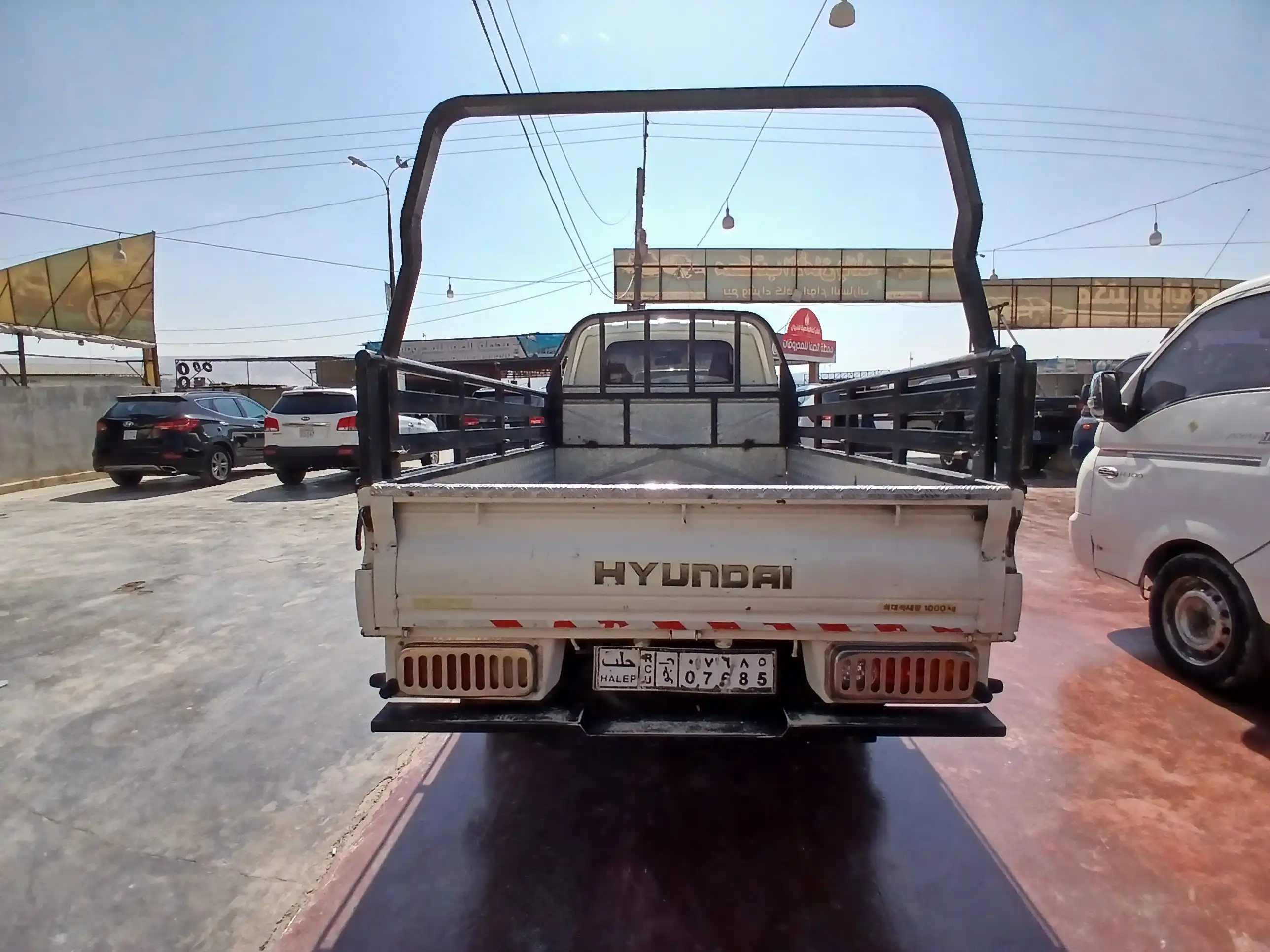 kilometrage car sale hyundai porter 2 crdi cargo truck used 2006 aleppo ox image