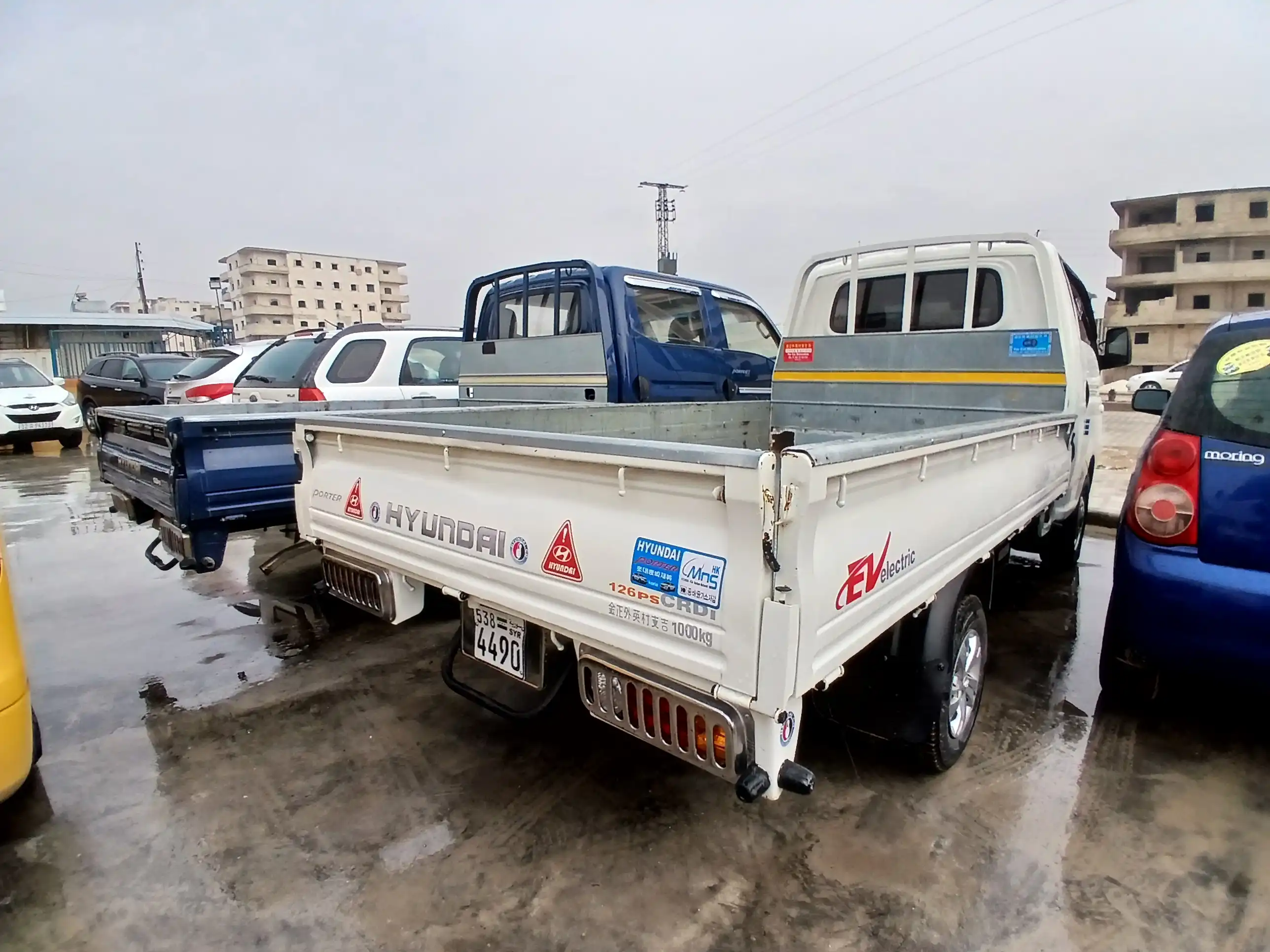 kilometrage car sale hyundai porter ii 2 crdi cargo truck used 2011 aleppo xv image