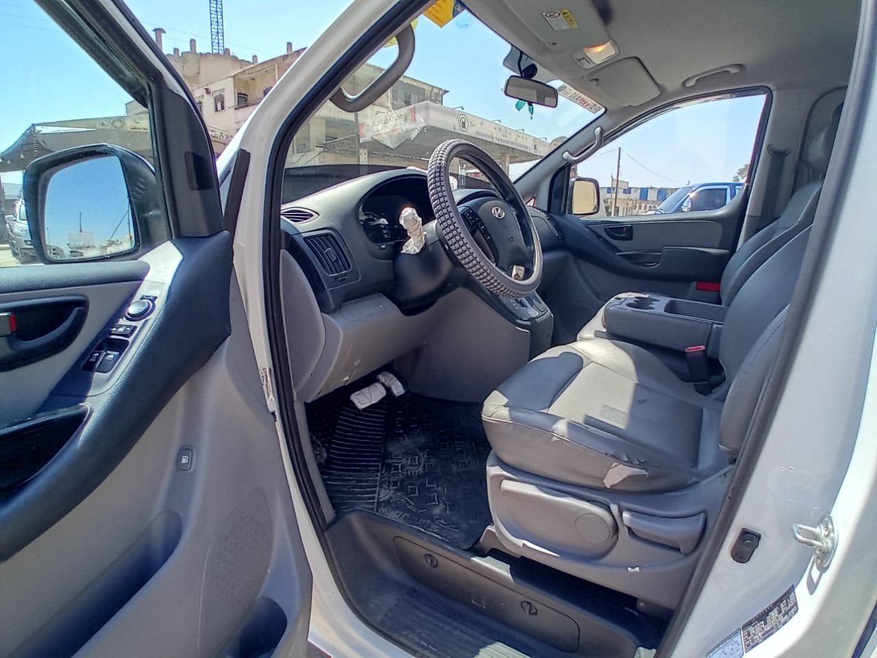 kilometrage car sale hyundai h1 standard used 2013 aleppo nl image