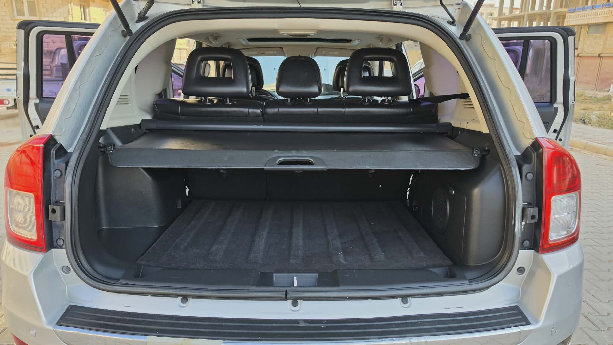 kilometrage car sale jeep grand cherokee standard suv 2011 aleppo mv image