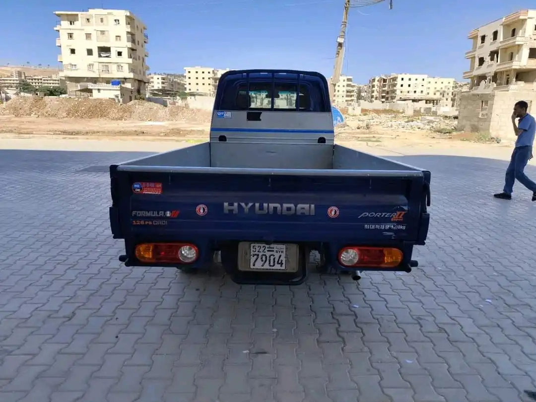 kilometrage car sale hyundai porter 2 crdi cargo truck used 2011 aleppo yj image