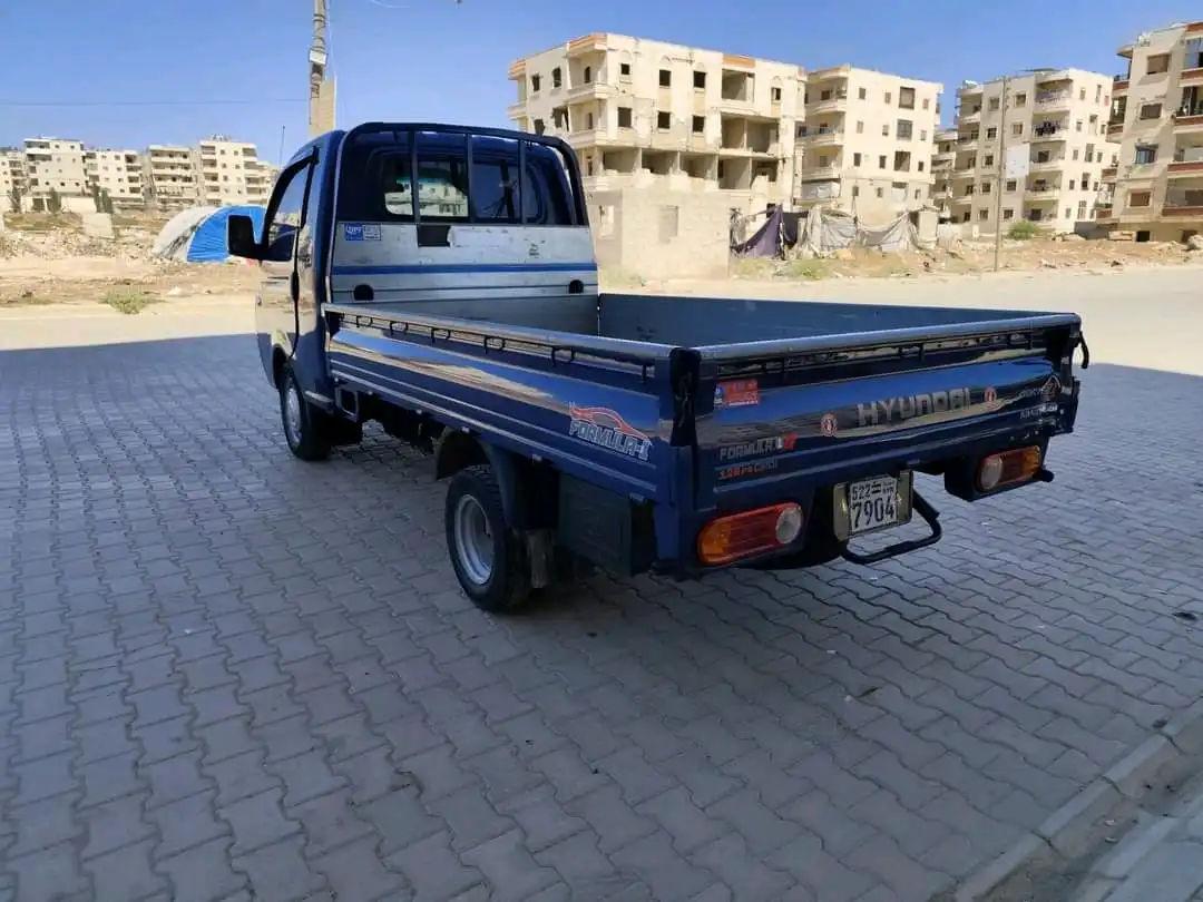 kilometrage car sale hyundai porter 2 crdi cargo truck used 2011 aleppo yj image