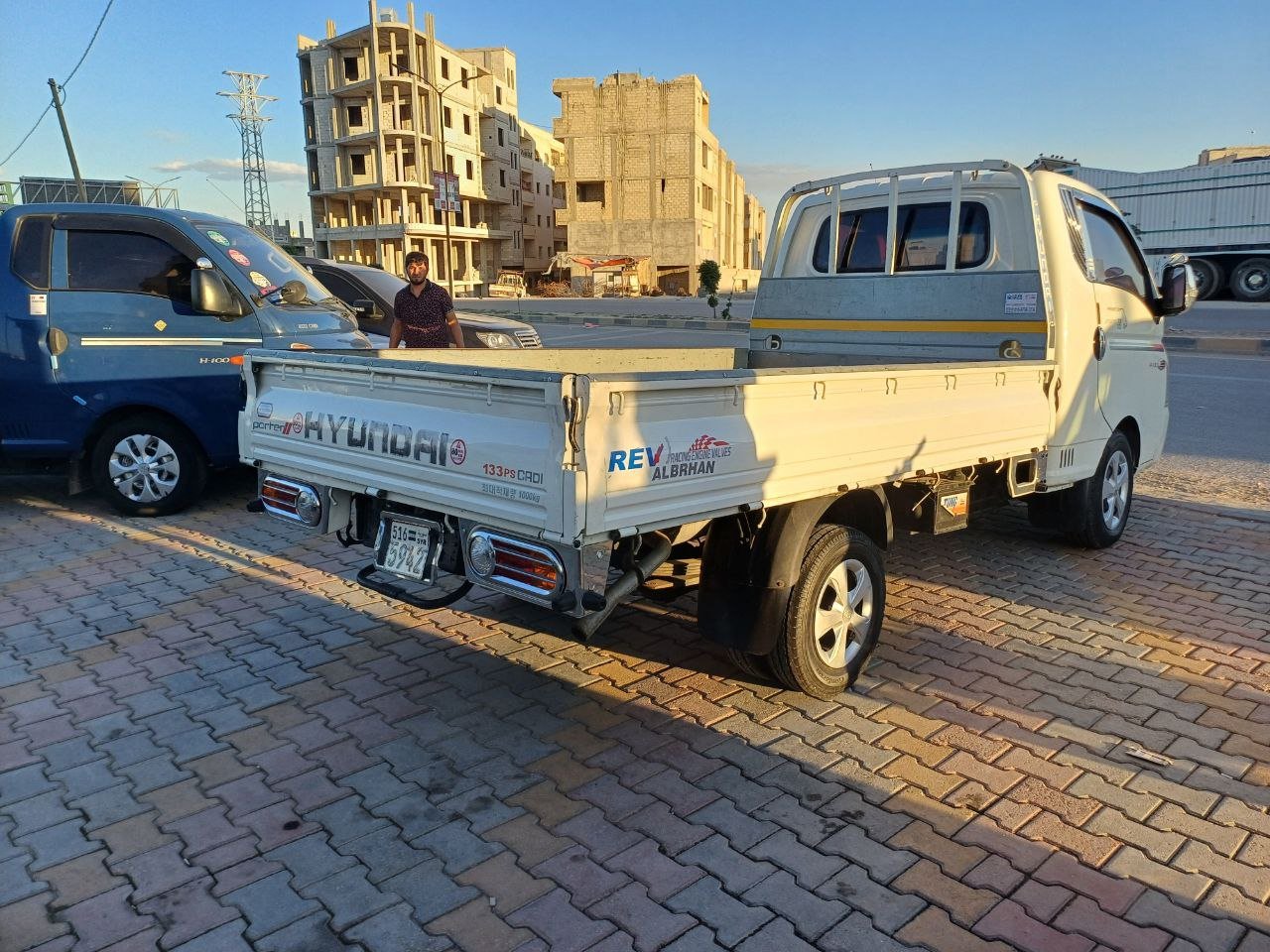 kilometrage car sale hyundai porter 2 crdi cargo truck used 2015 aleppo oq image