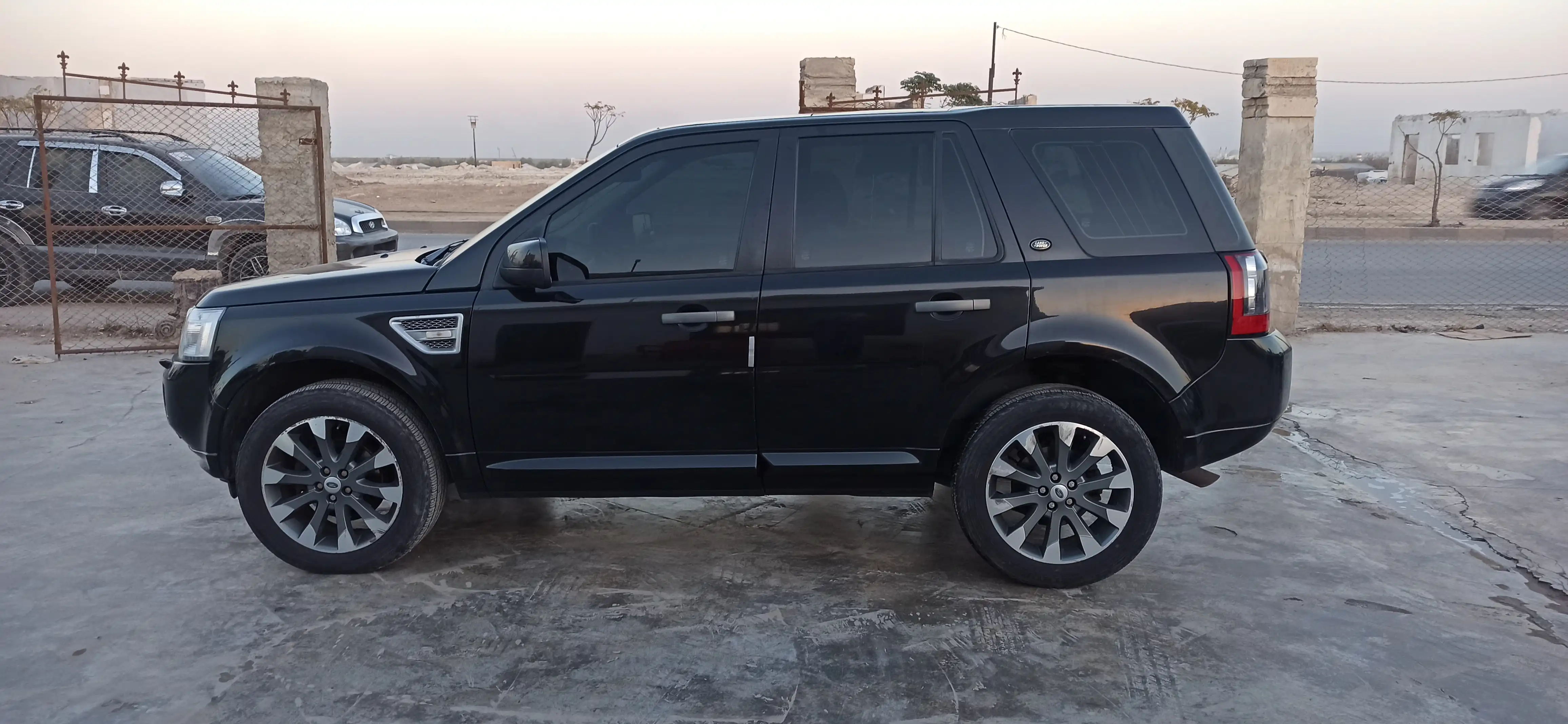 kilometrage car sale land rover freelander 2 2 hse suv used 2012 aleppo km image
