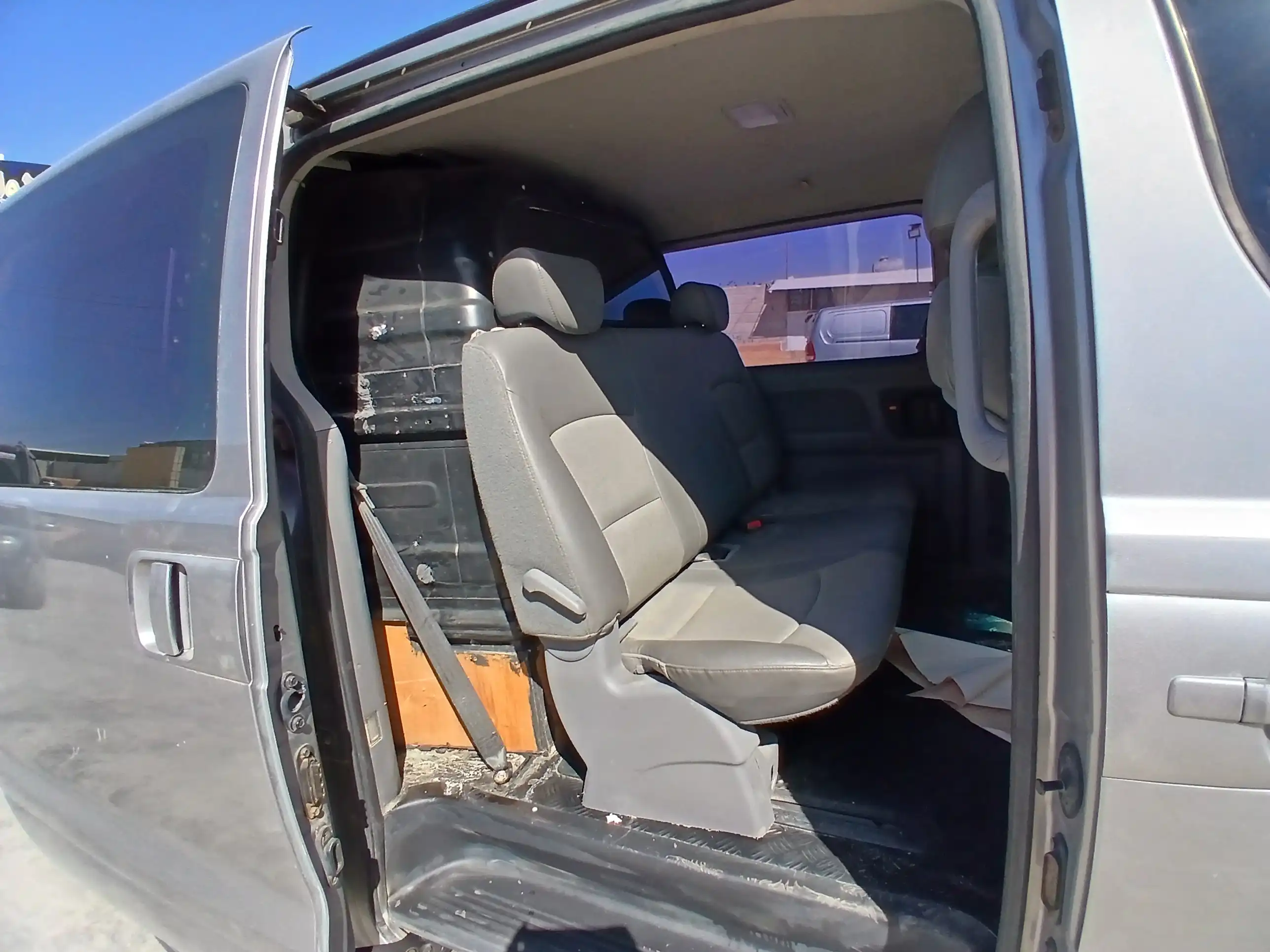 kilometrage car sale hyundai grand starex cvx van used 2011 aleppo yp image