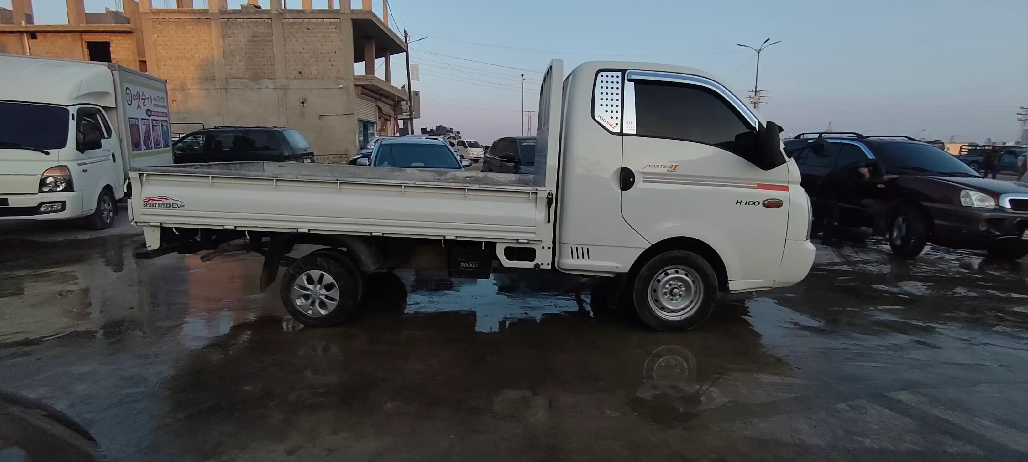 kilometrage car sale hyundai porter ii 2 crdi cargo truck used 2005 aleppo pb image