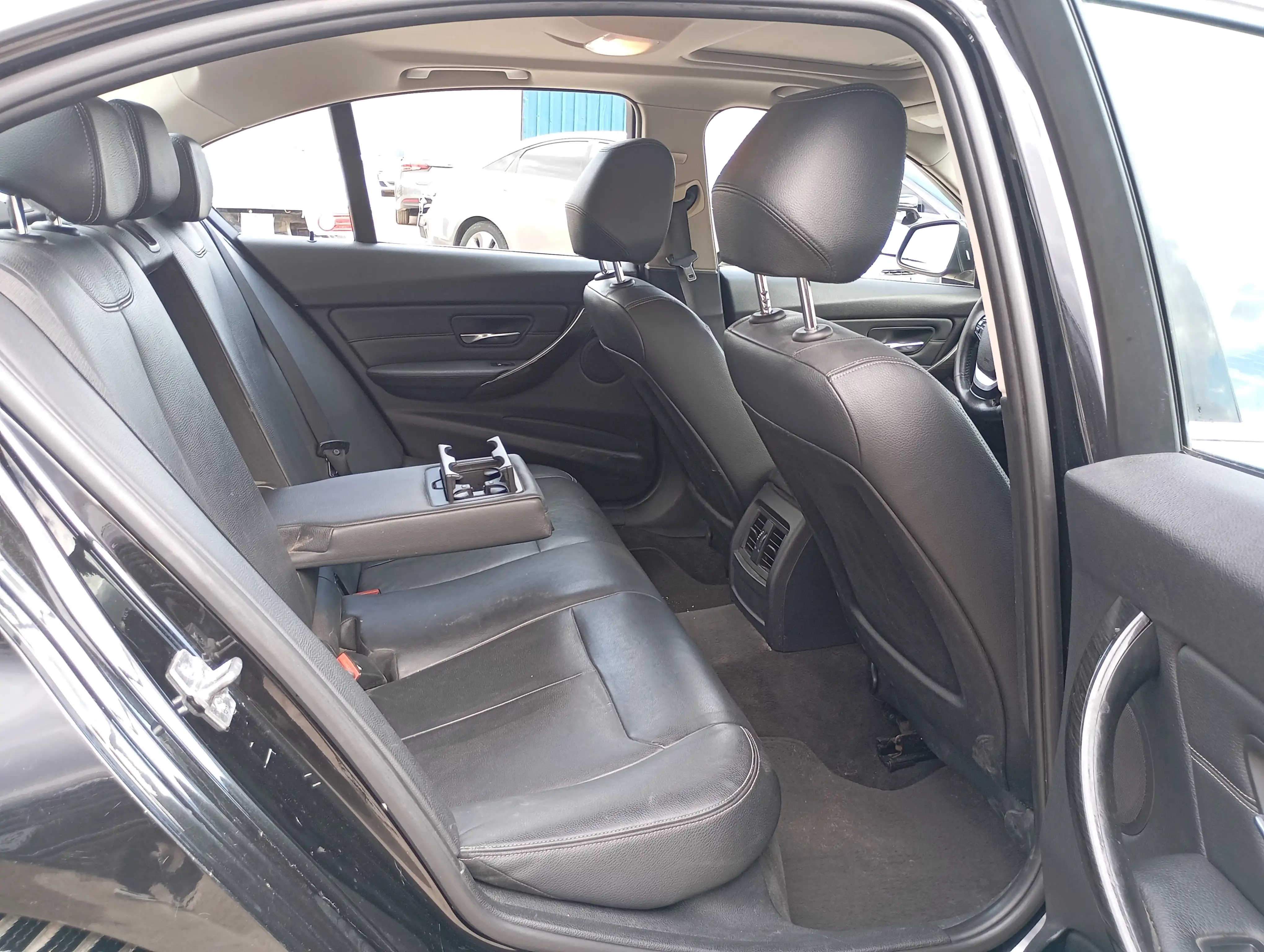 kilometrage car sale bmw 3 series 320 sedan used 2014 aleppo ek image