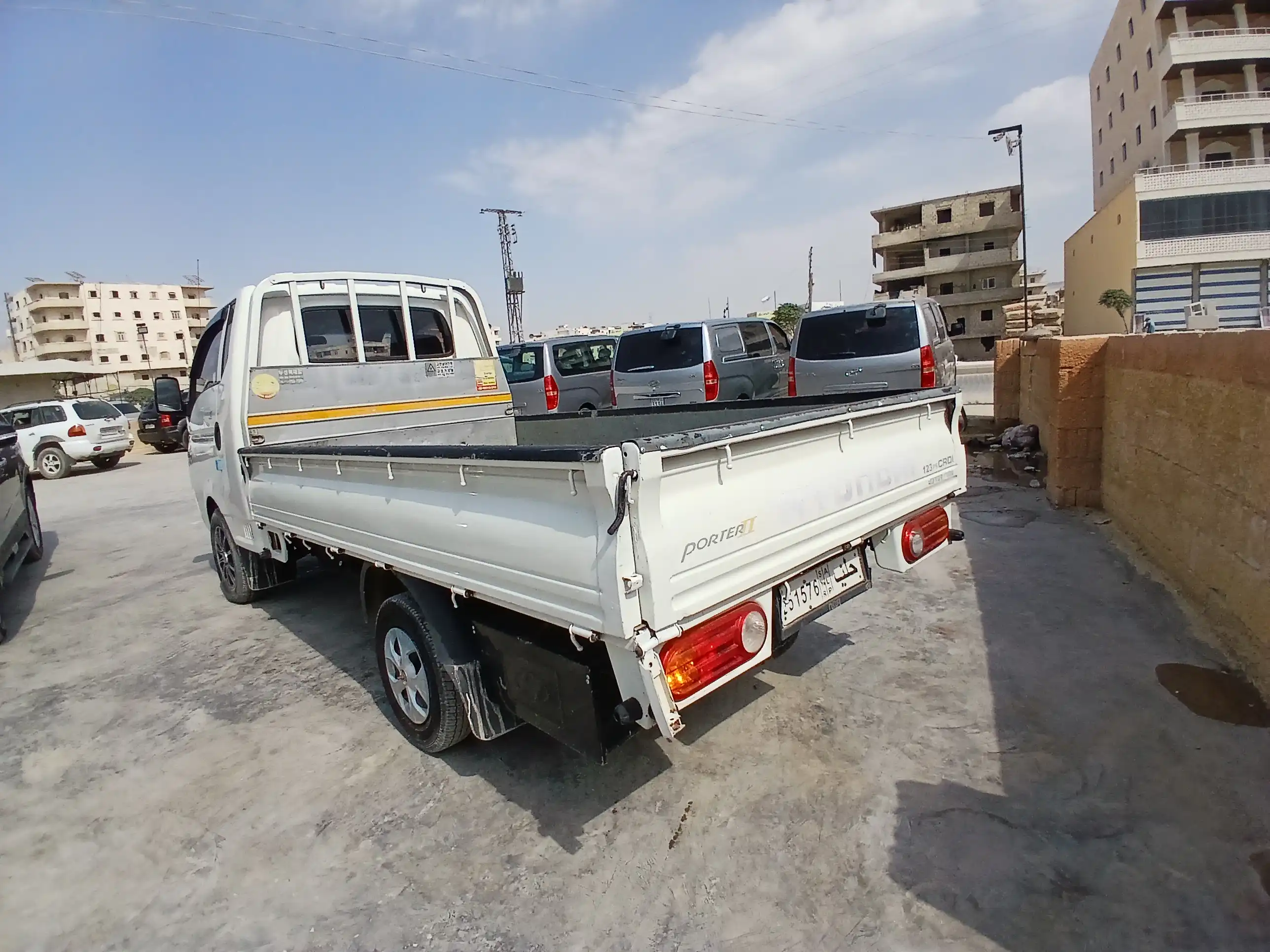 kilometrage car sale hyundai porter 2 crdi cargo truck used 2007 aleppo xn image