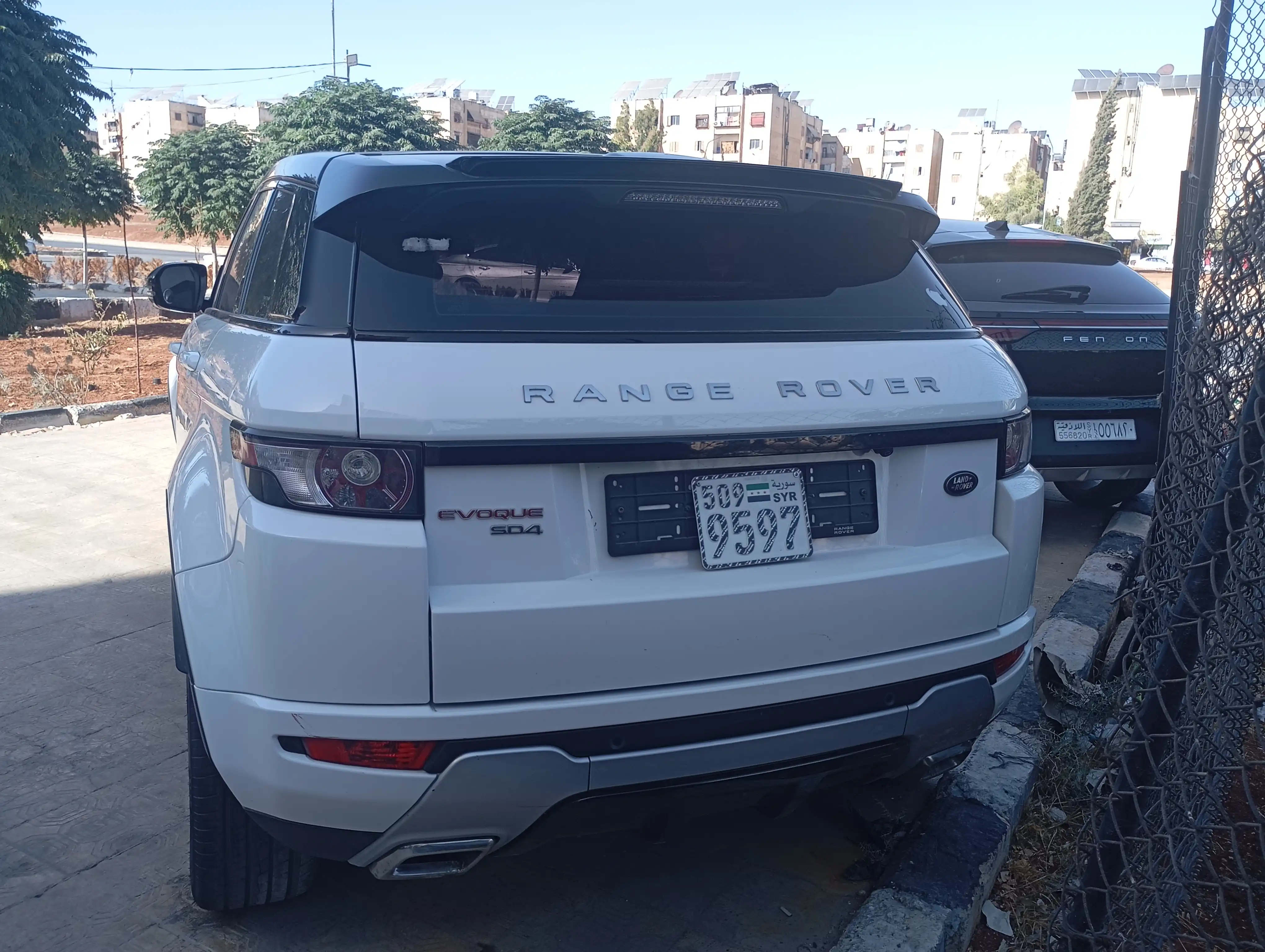 kilometrage car sale land rover range rover evoque sd4 2013 pv image
