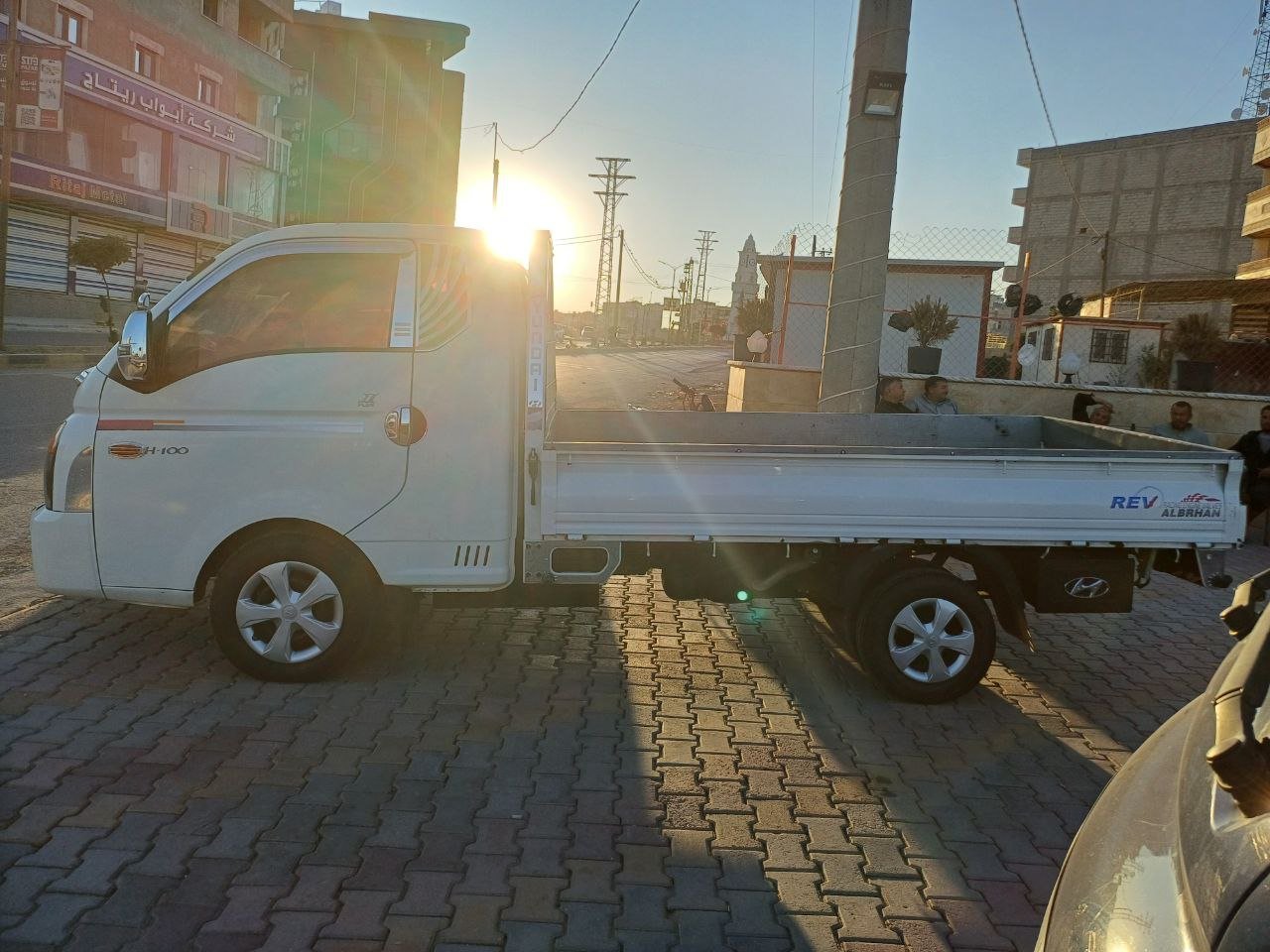 kilometrage car sale hyundai porter 2 crdi cargo truck used 2015 aleppo oq image