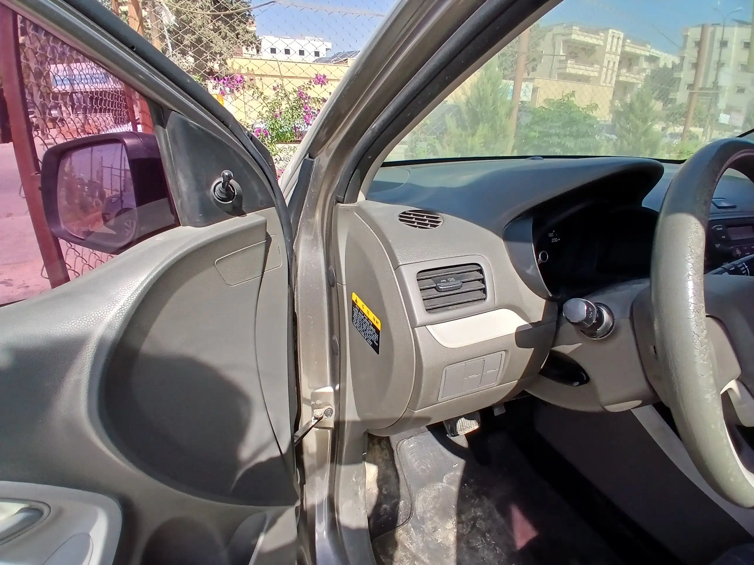 kilometrage car sale kia morning standard hatchback used 2014 aleppo el image