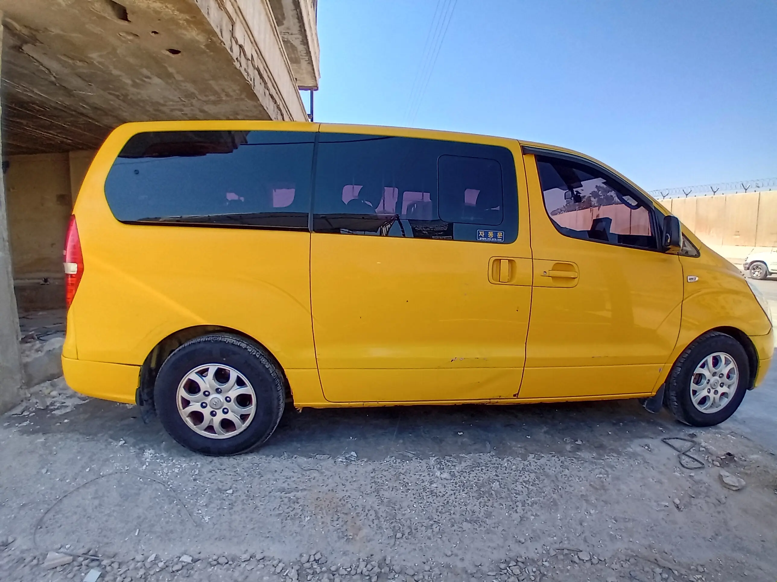 kilometrage car sale hyundai grand starex cvx van used 2011 aleppo dc image