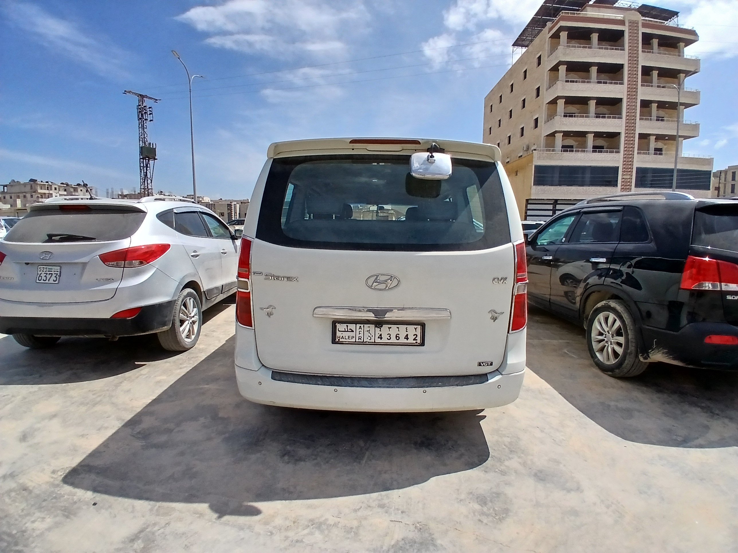 kilometrage car sale hyundai h 1 standard van used 2009 aleppo wz image