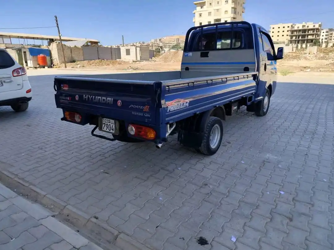 kilometrage car sale hyundai porter 2 crdi cargo truck used 2011 aleppo yj image