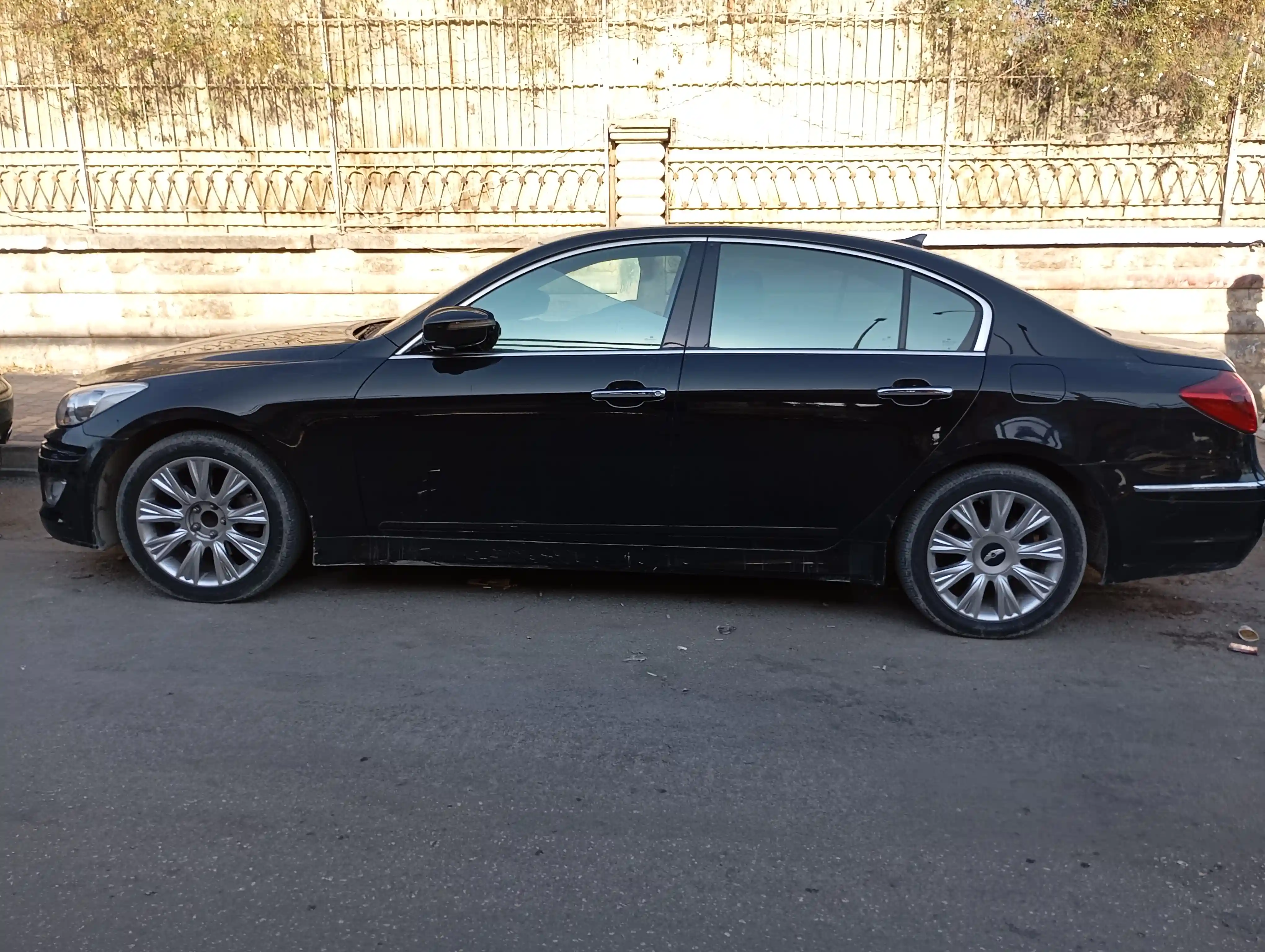 kilometrage car sale genesis bh 330 sedan used 2012 aleppo bb image