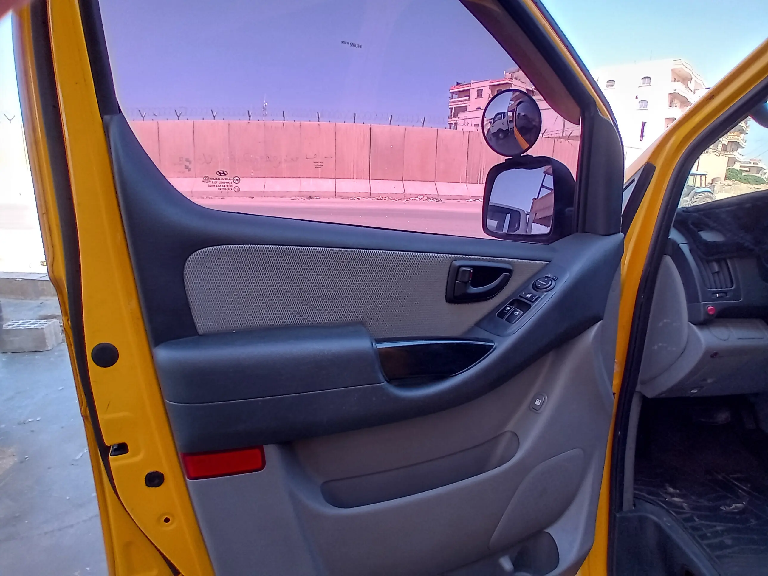 kilometrage car sale hyundai grand starex cvx van used 2011 aleppo dc image