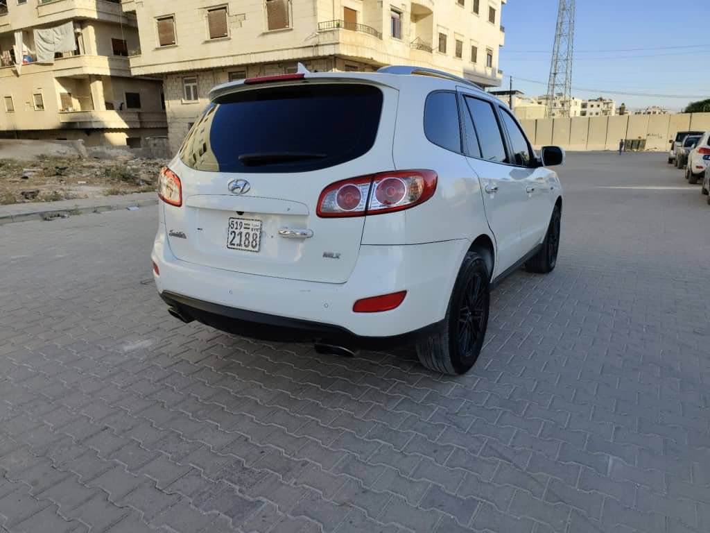 kilometrage car sale hyundai santa fe mlx suv used 2011 aleppo eu image