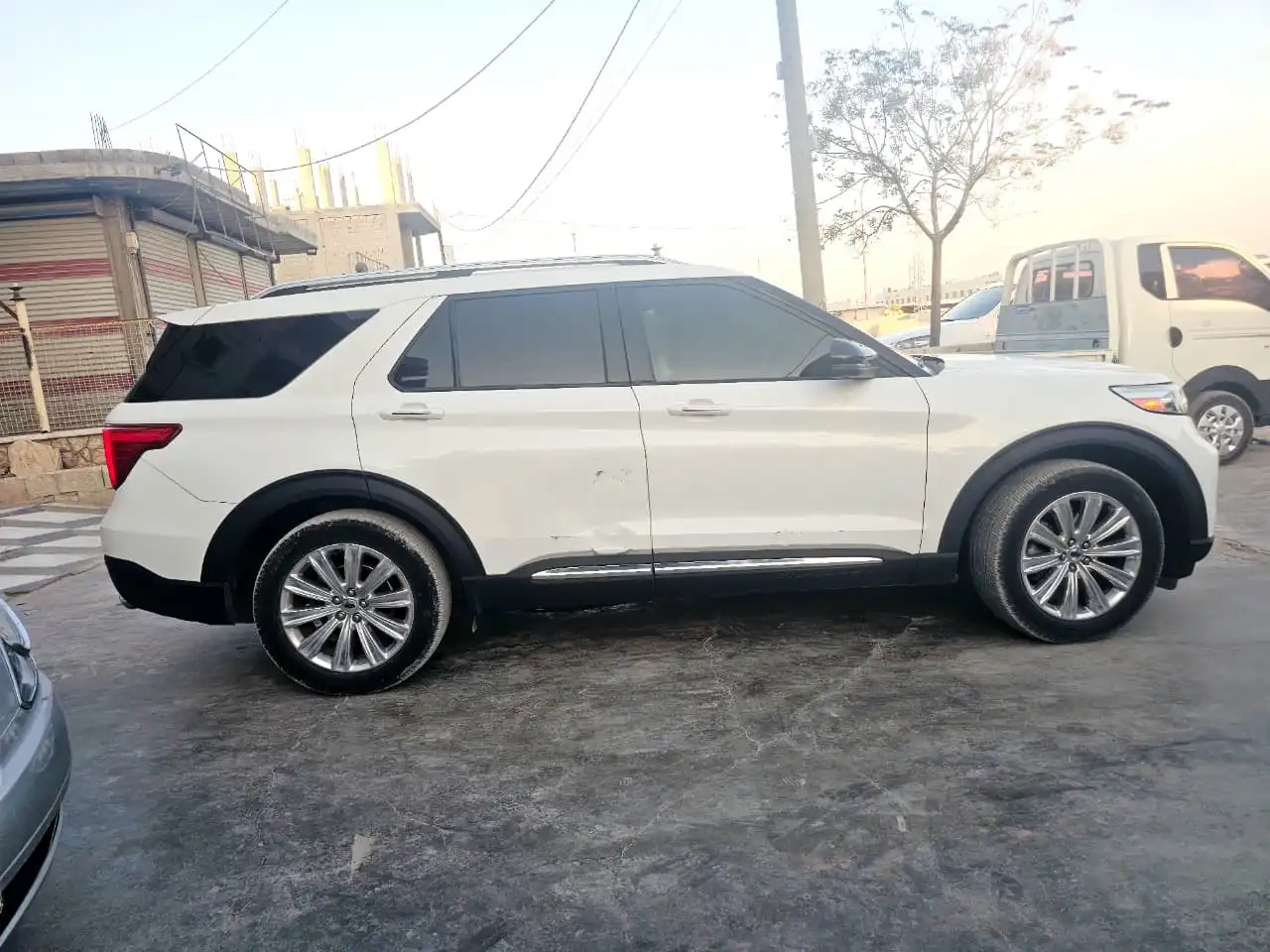 kilometrage car sale ford explorer limited suv used 2021 aleppo wm image