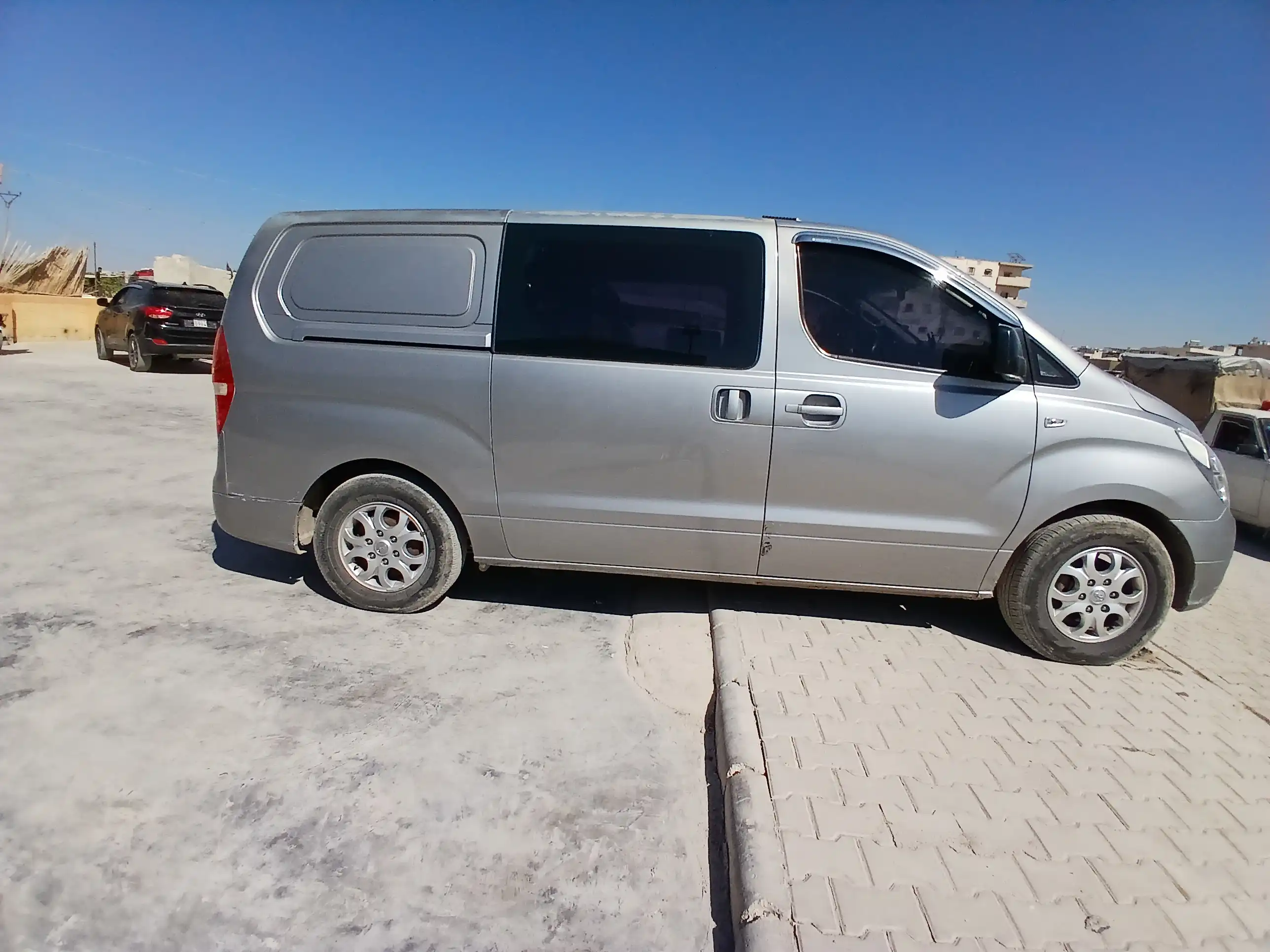 kilometrage car sale hyundai grand starex cvx van used 2011 aleppo yp image