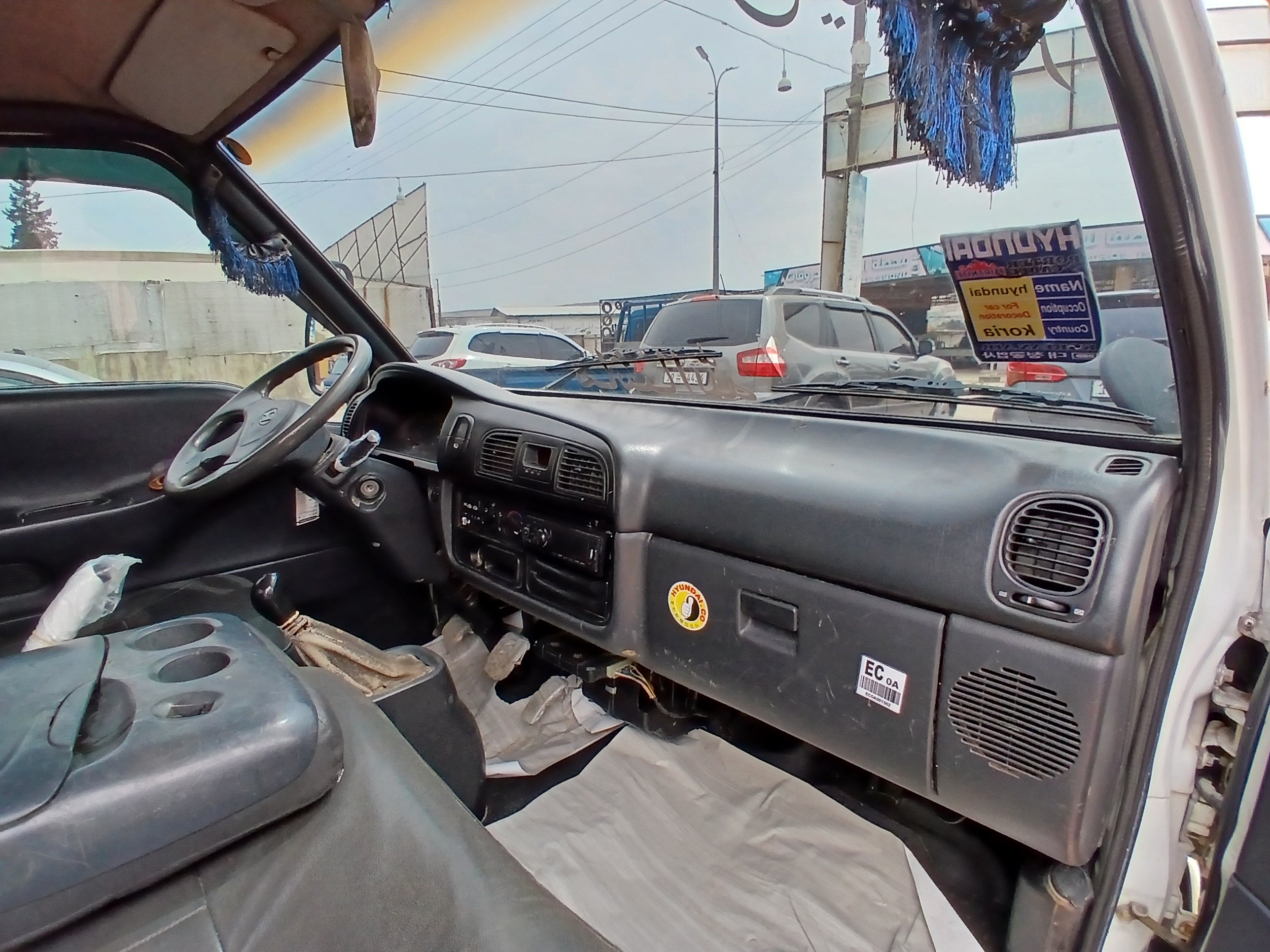 kilometrage car sale hyundai porter ii 2 crdi cargo truck used 1997 aleppo ly image