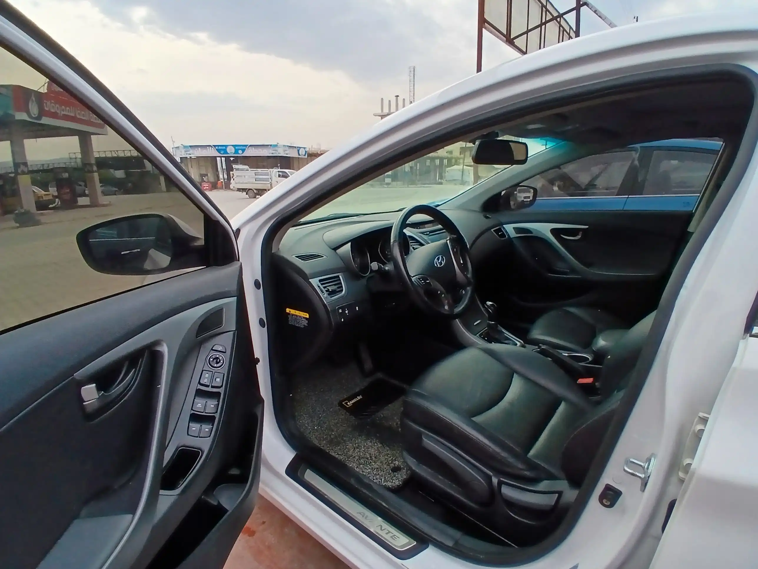 kilometrage car sale hyundai avante standard sedan used 2015 aleppo gm image