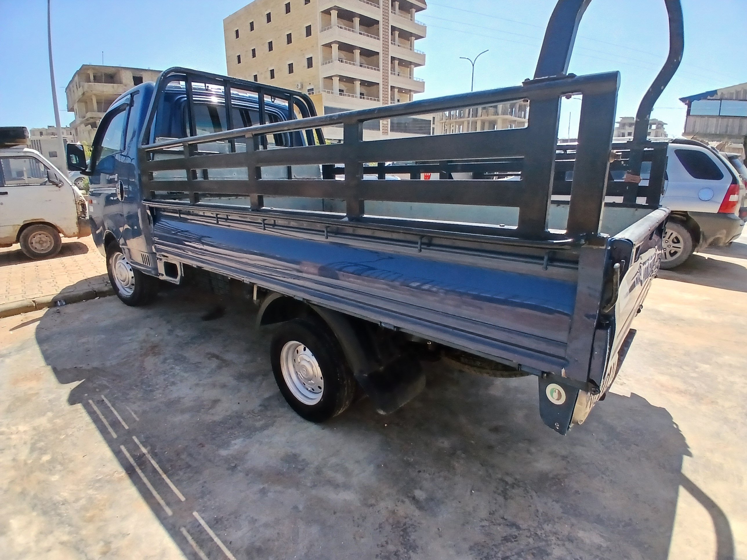 kilometrage car sale hyundai porter ii 2 crdi cargo truck used 2006 aleppo tq image