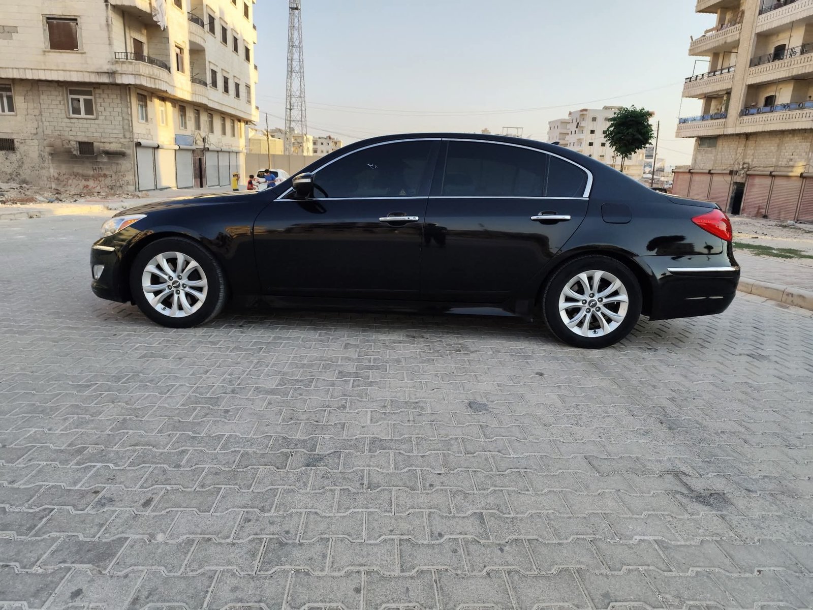 kilometrage car sale genesis bh 330 sedan used 2012 aleppo jx image