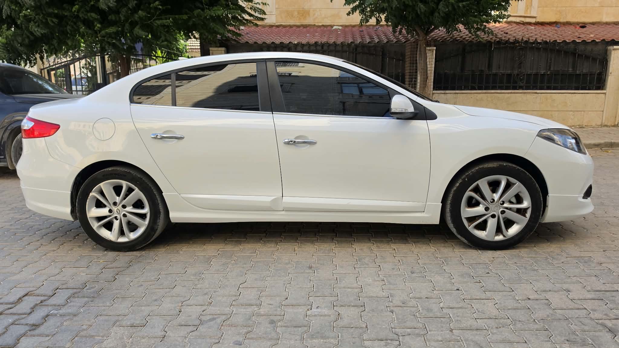 kilometrage car sale samsung qm 3 le sedan used 2013 aleppo xx image