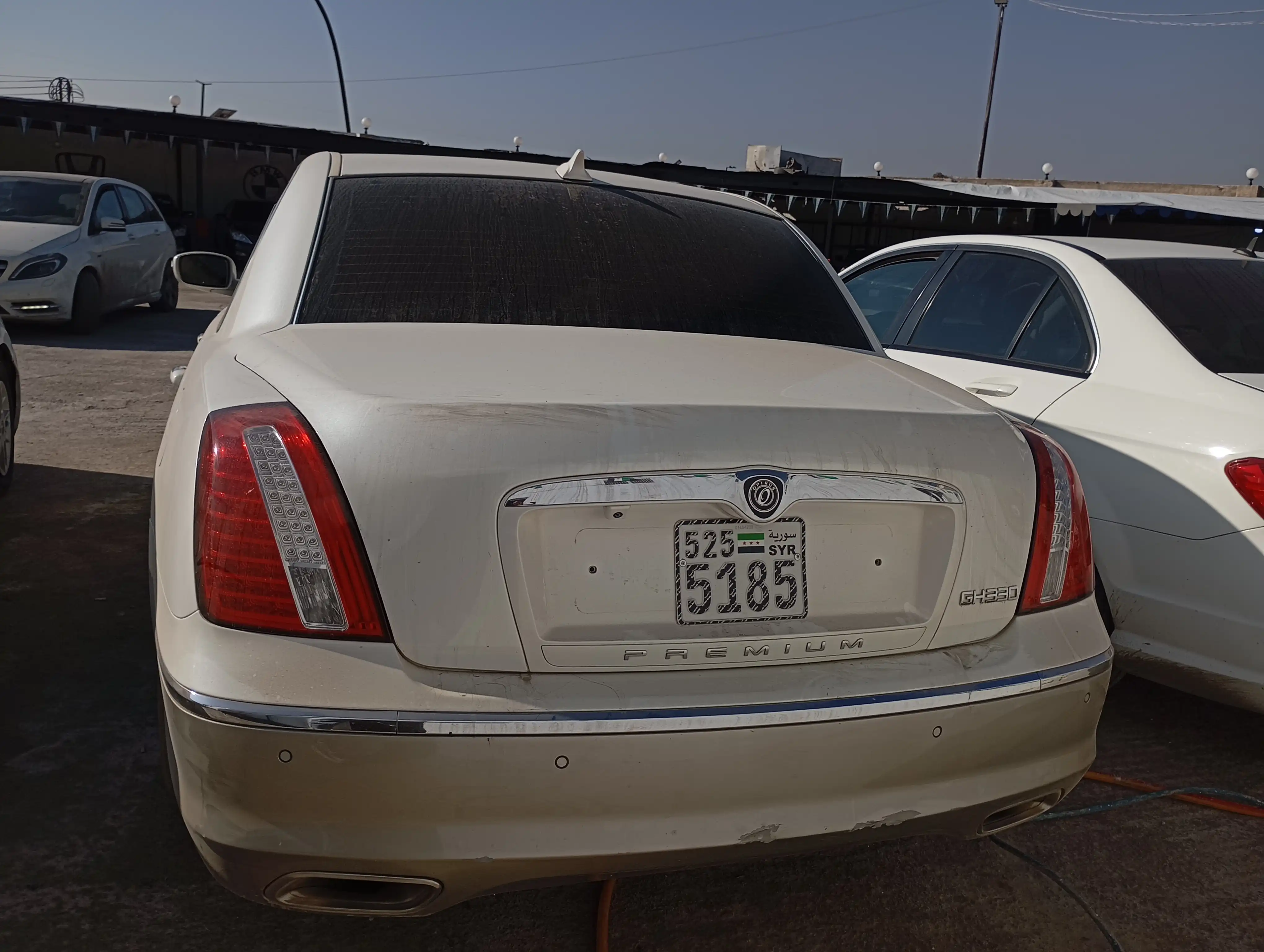 kilometrage car sale kia opirus 3 3l sedan used 2011 aleppo ph image