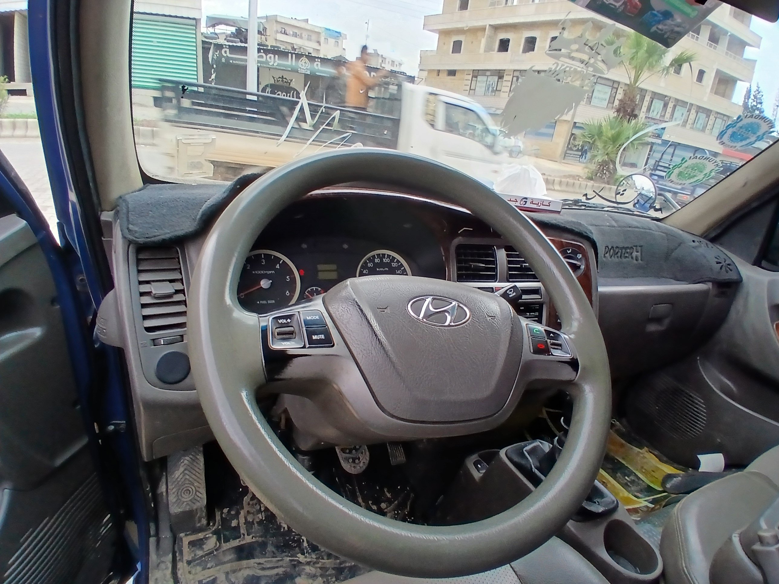kilometrage car sale hyundai porter ii 2 crdi cargo truck used 2014 aleppo wl image
