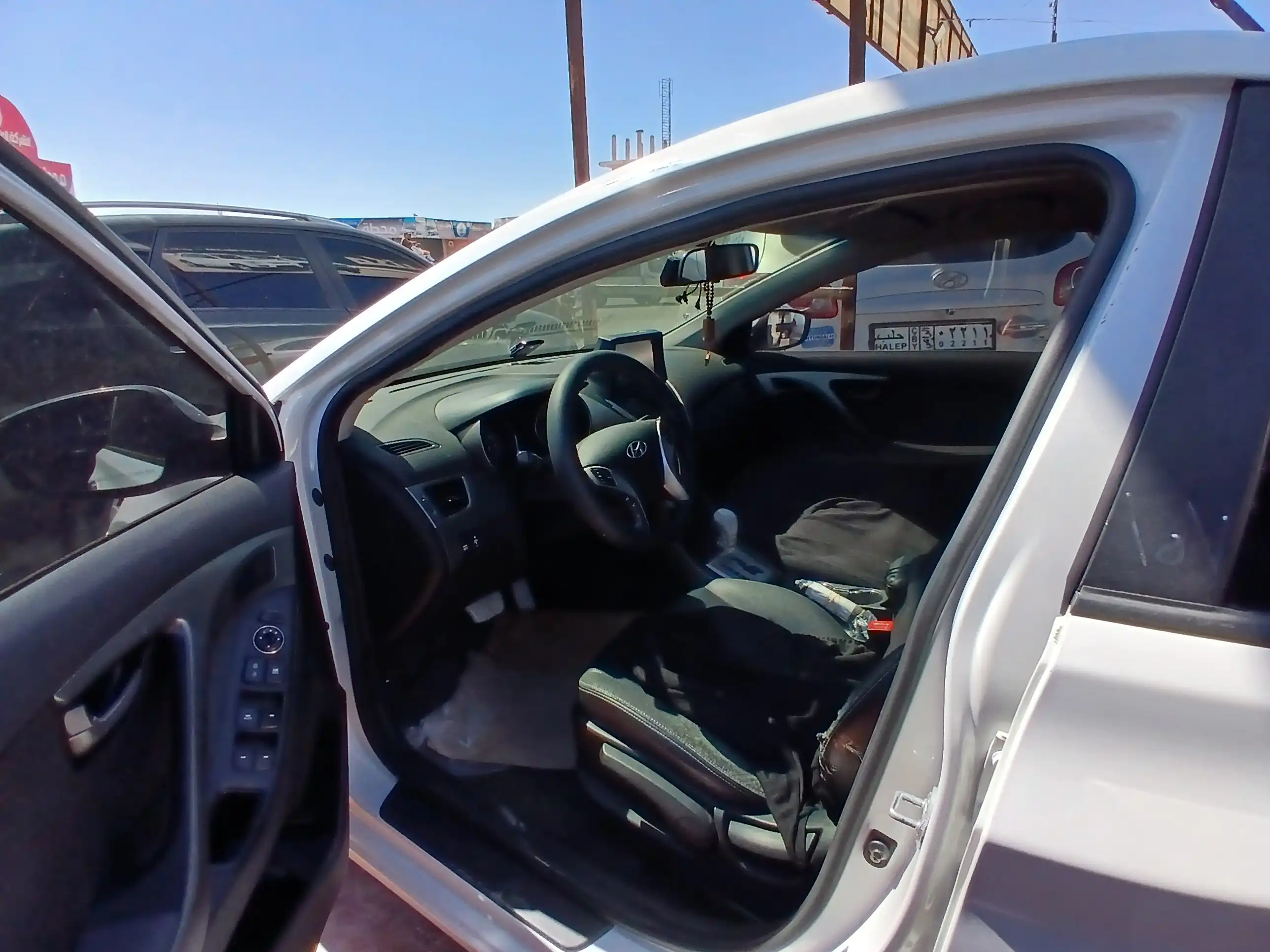 kilometrage car sale hyundai avante m16 gdi sedan used 2011 aleppo lq image