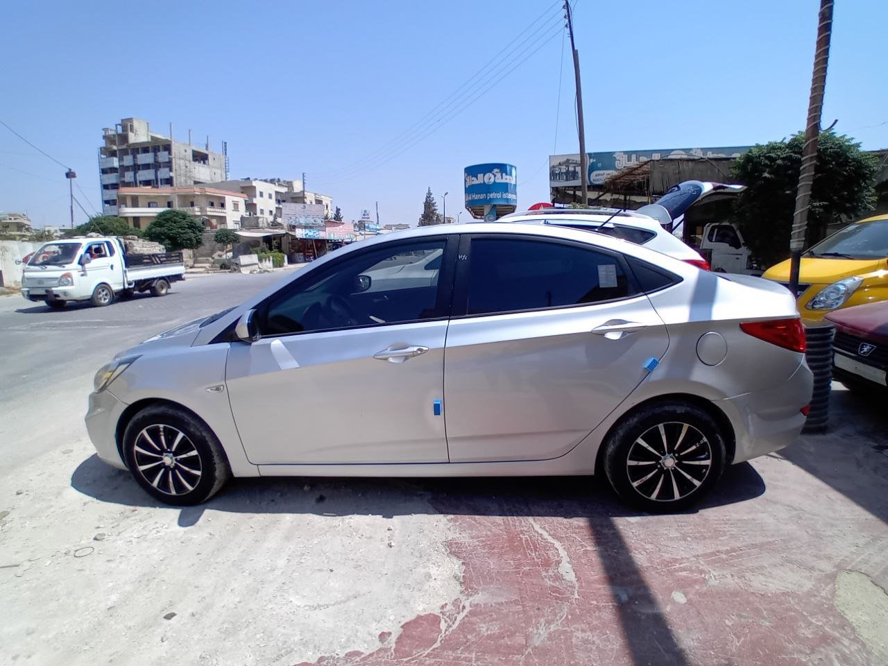 kilometrage car sale hyundai accent standard sedan used 2011 aleppo xj image