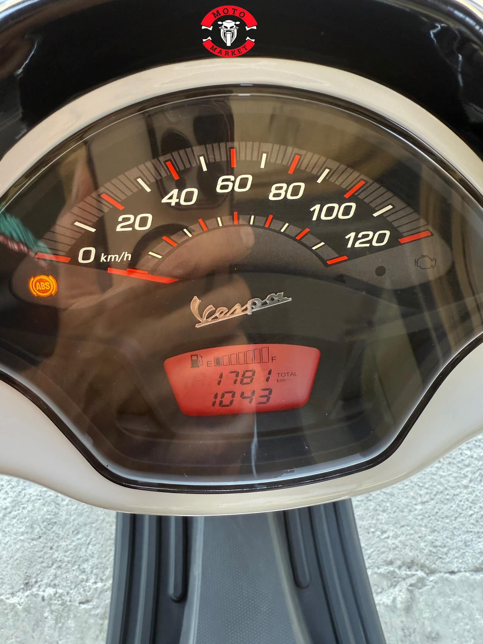 kilometrage motorbike vespa sxl standard scooter used 2024 tartus up image