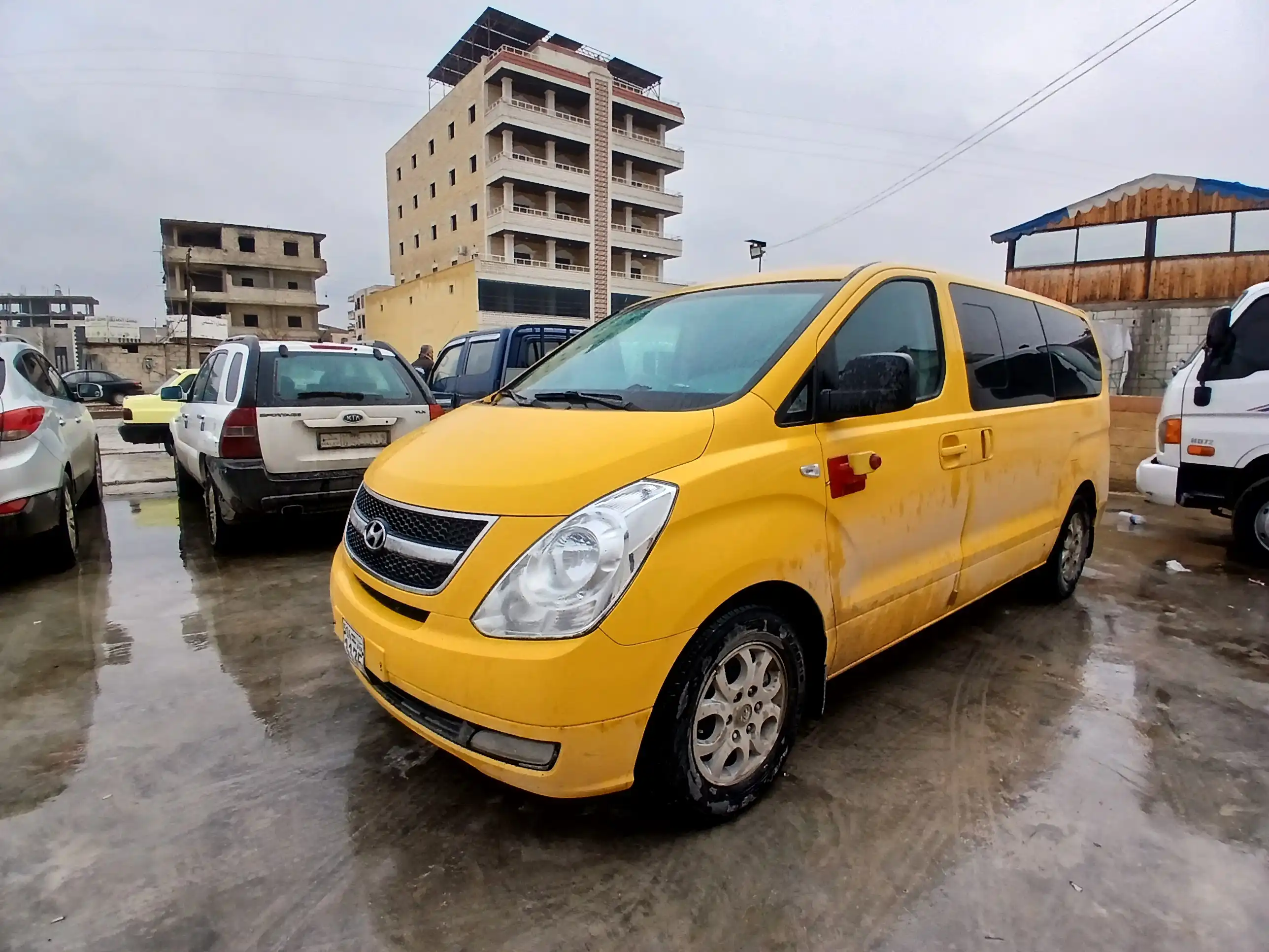 kilometrage car sale hyundai grand starex cvx van used 2011 aleppo ly image