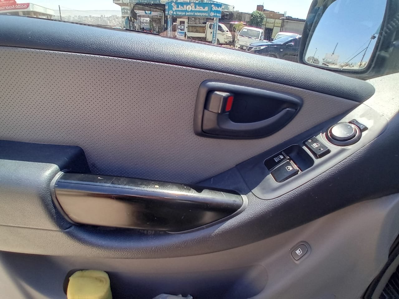 kilometrage car sale hyundai h1 standard used 2013 aleppo nl image