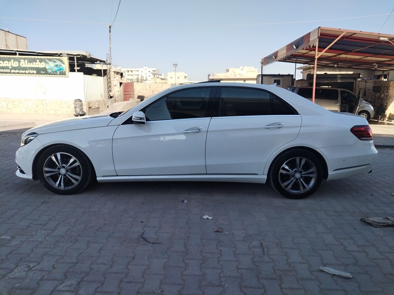 kilometrage car sale mercedes benz e class e 220 bluetec sedan used 2016 aleppo dg image